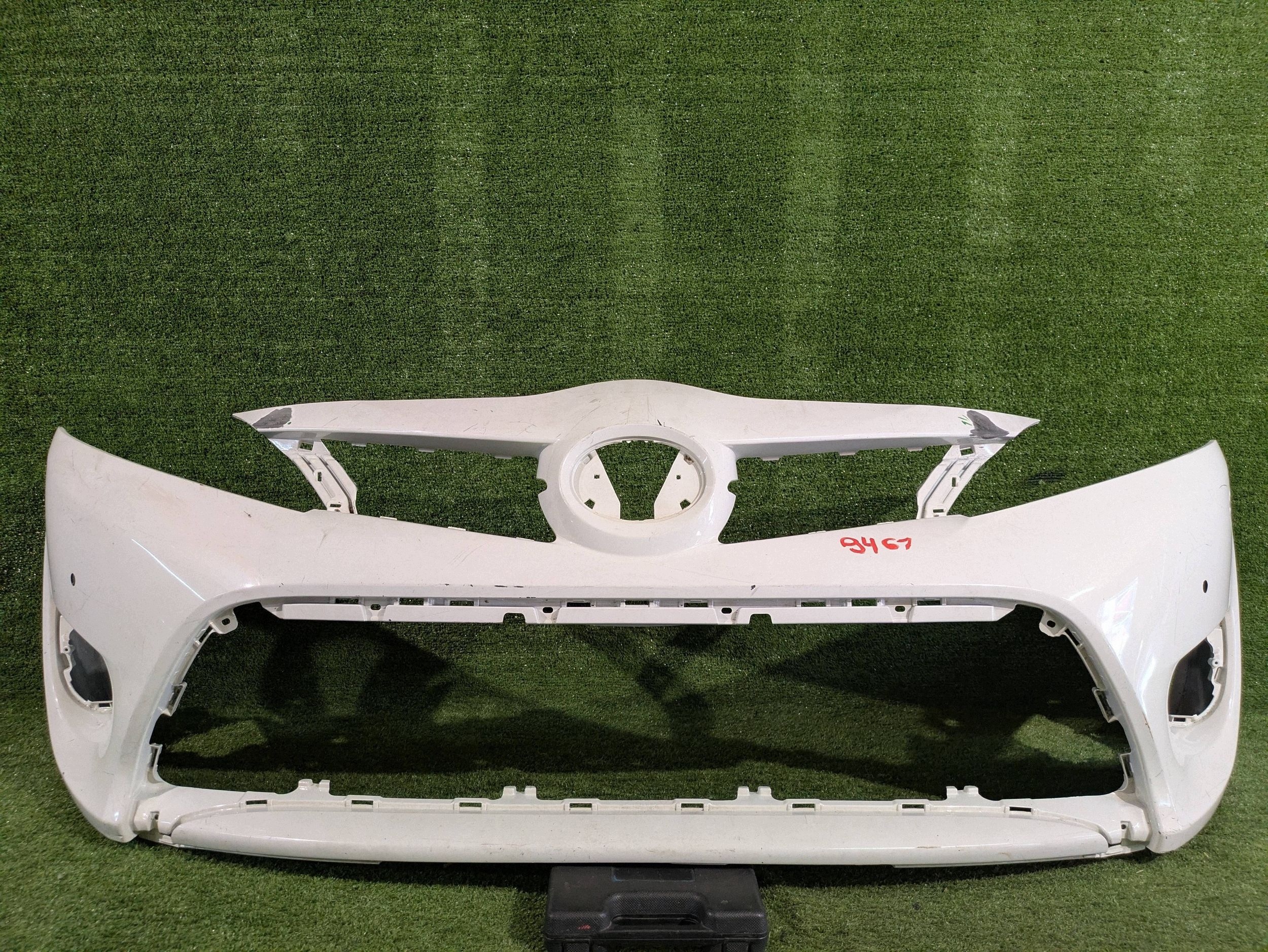 front bumper front TOYOTA VERSO LIFT 13- NR.Z9461