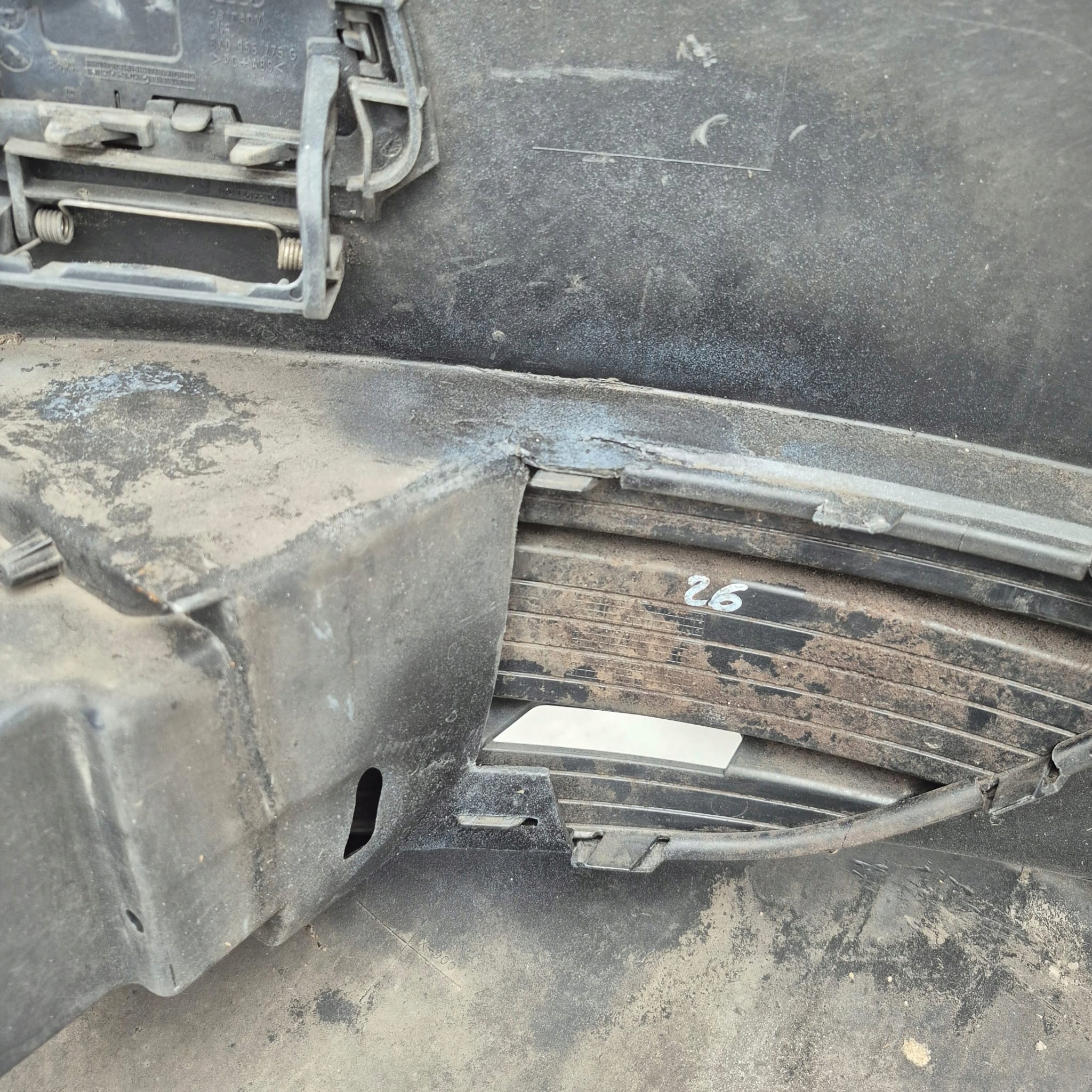 AUDI A4 B8 8K LIFT 11-15 bumper front front washer PDC