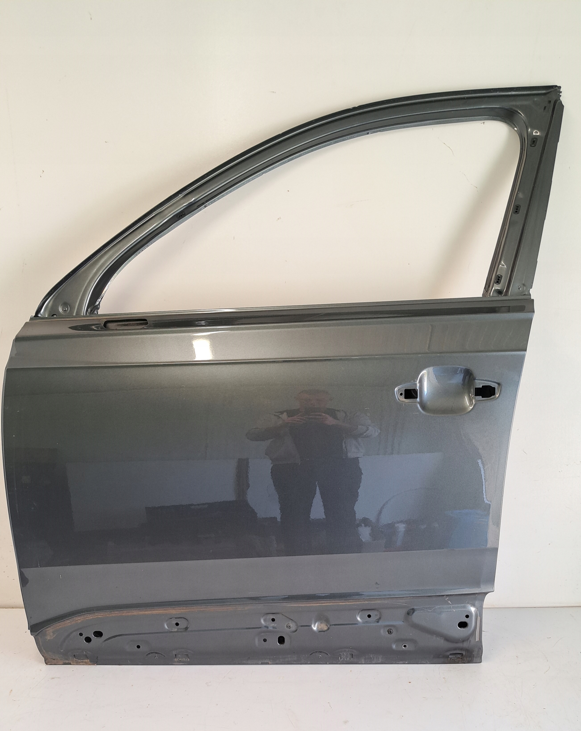 Двері лівий перед AUDI Q7 II 2m0 15->
