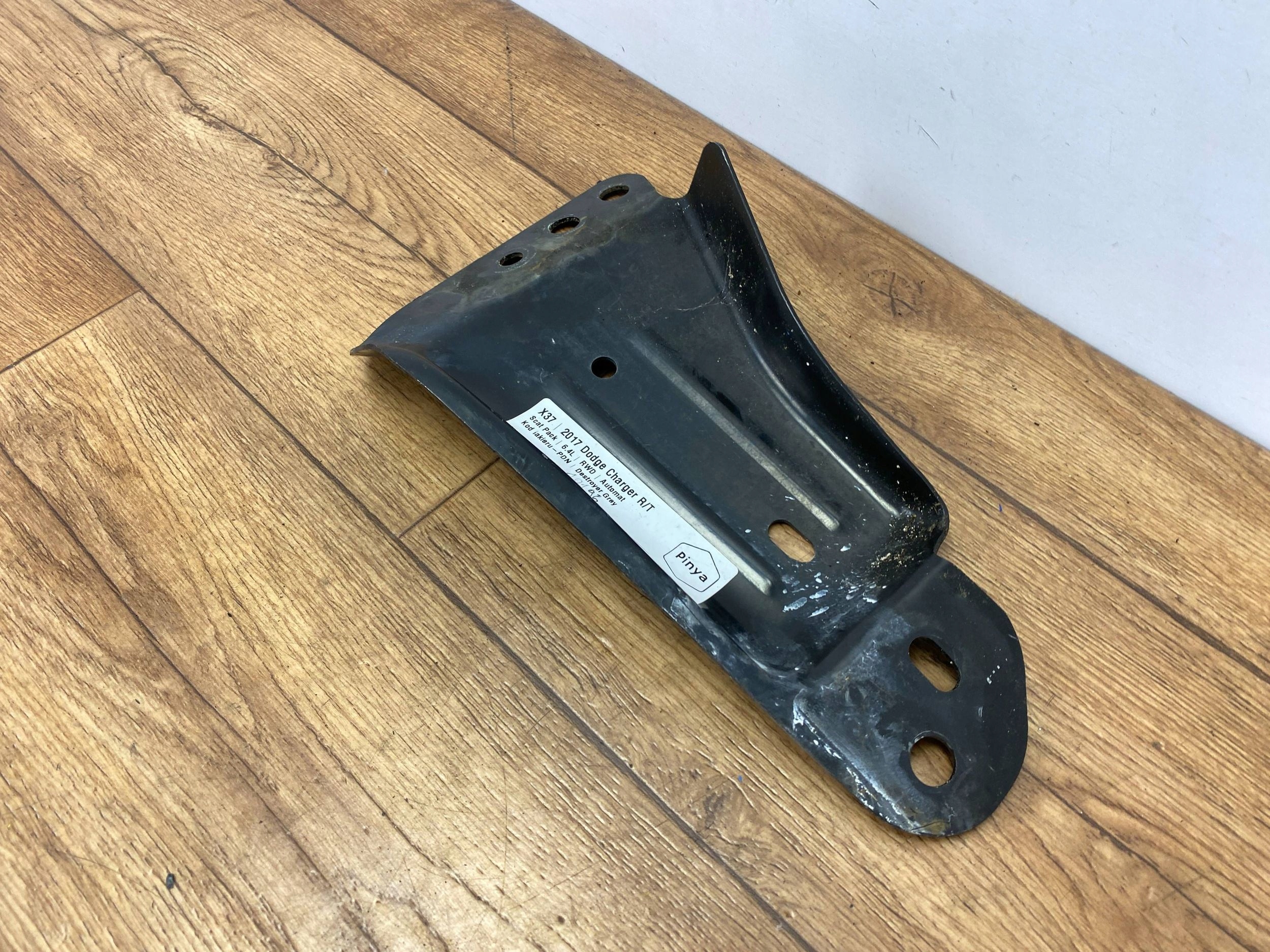 pillar bracket holder metallic Dodge Charger 2015+