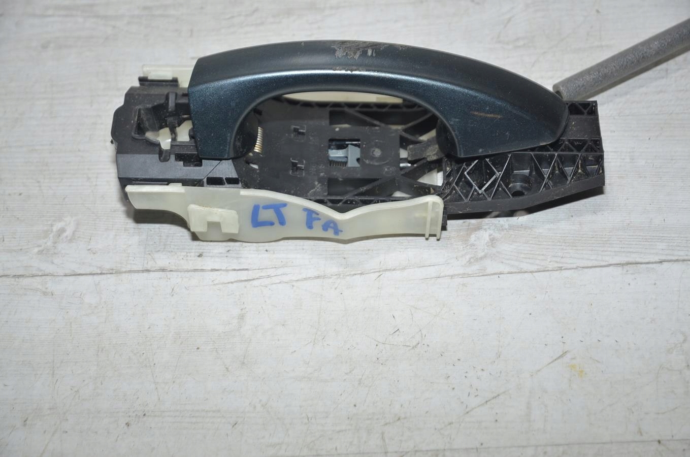 handle left rear part Skoda fabia III Lift