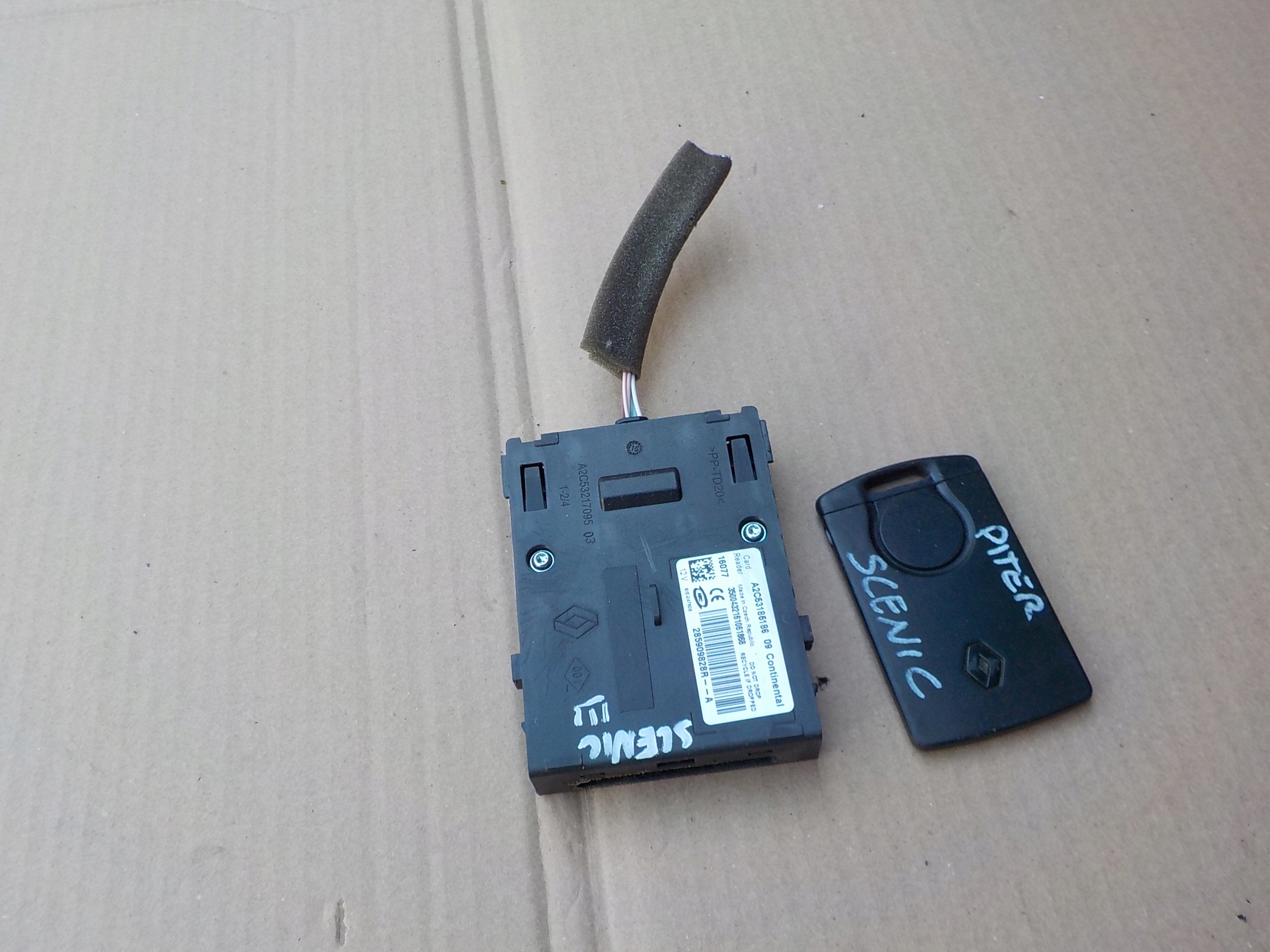 ignition card reader renault scenic III 285909828R