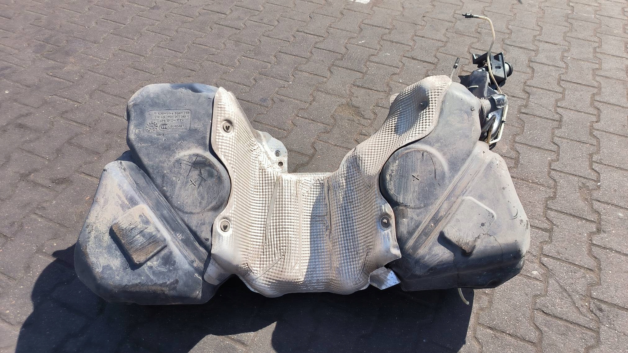 tank 5N0201095K AUDI Q3 und 8U LIFT