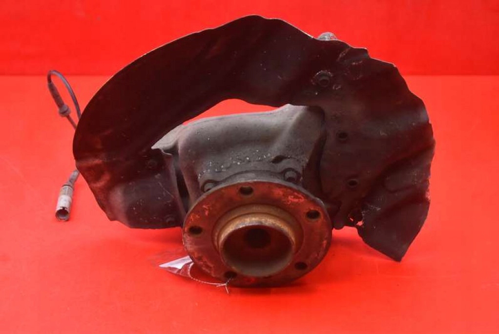 otoč čepu pravá předek BMW E65 3.5 V8 272 KM 01-05