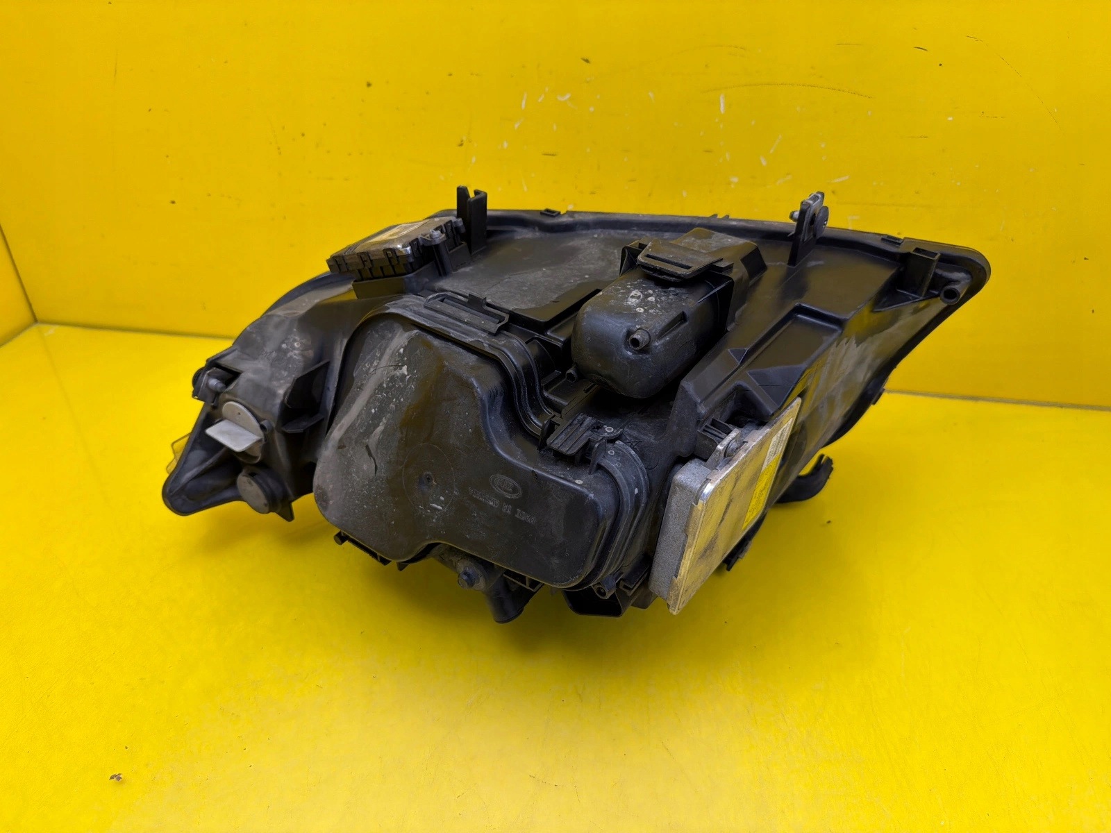 light right BMW 3 E90 E91 Xenon positioning 6942744