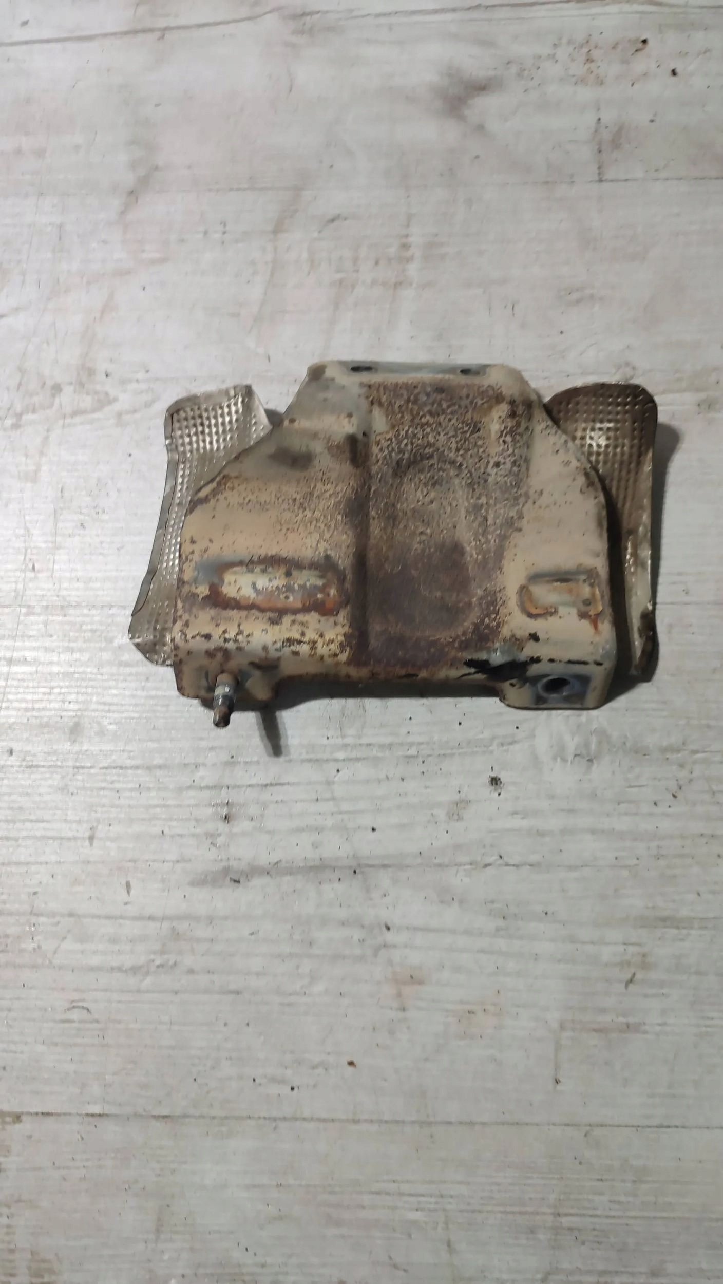Ford Mondeo MK5 16r 2.0TDCi Blende Abdeckung termiczna