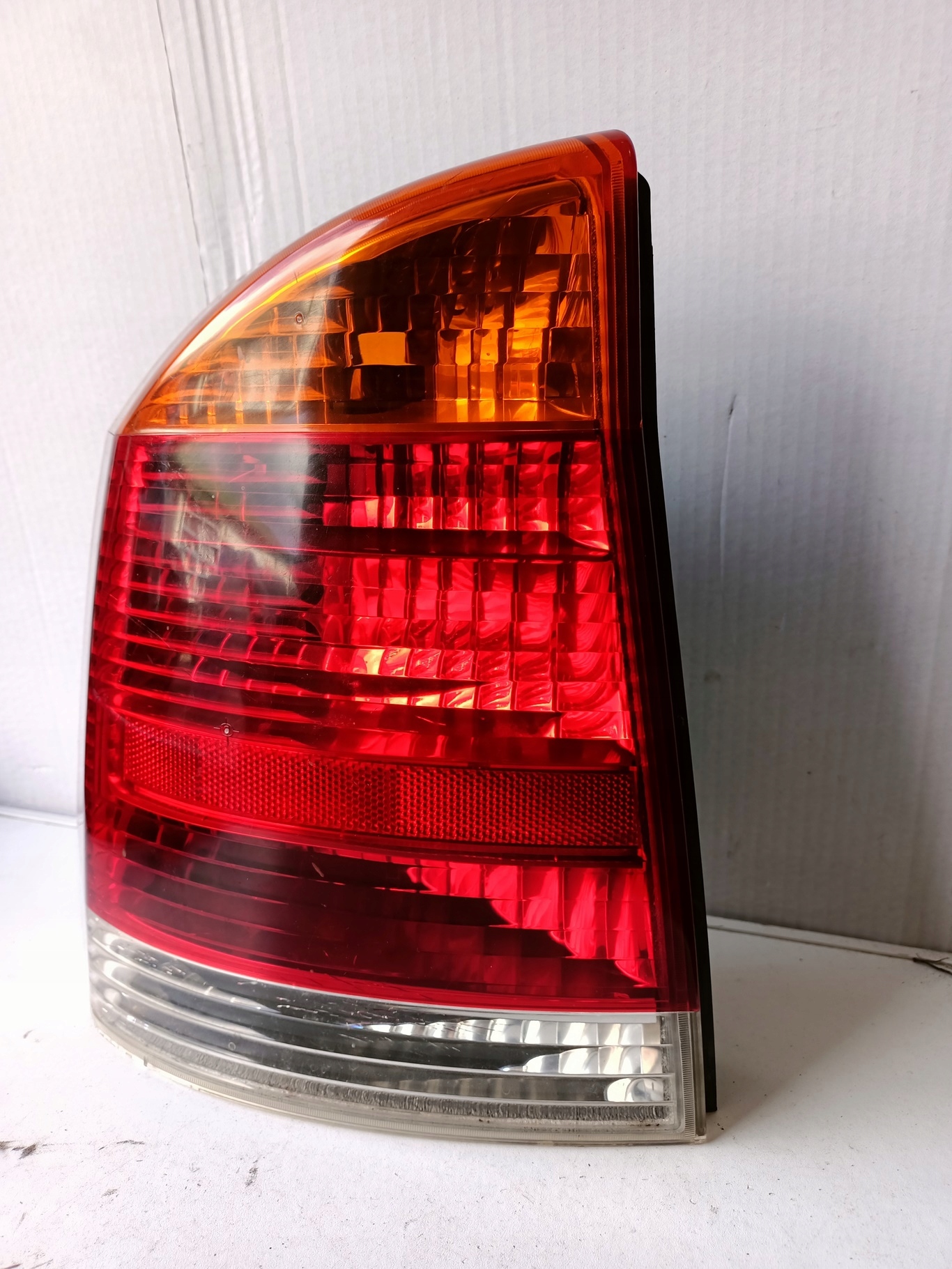 фонарь правый opel Meriva A