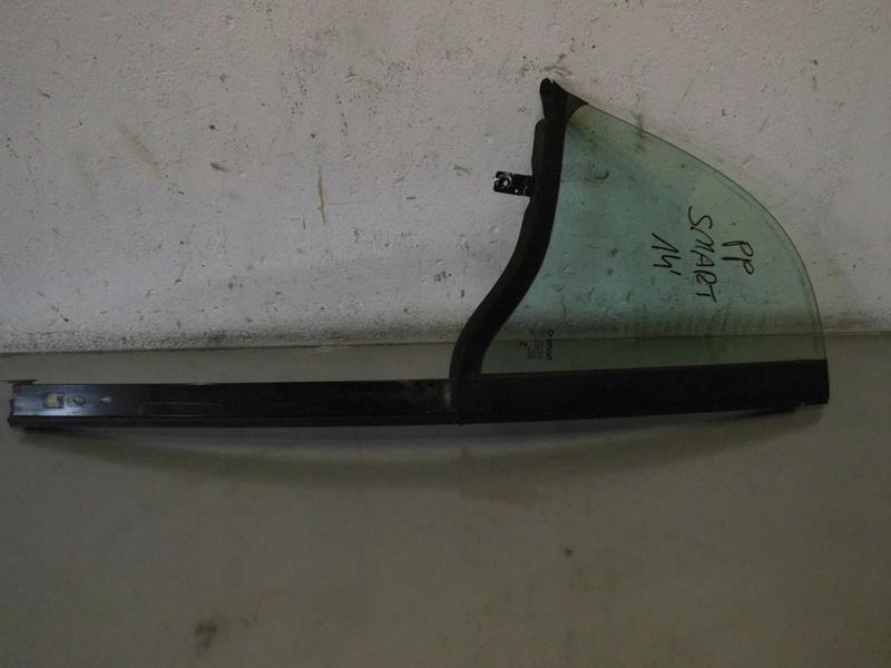 СТЕКЛО ПРАВОЕ МАЛЕНЬКОЕ SMART FORFOUR II 14 R