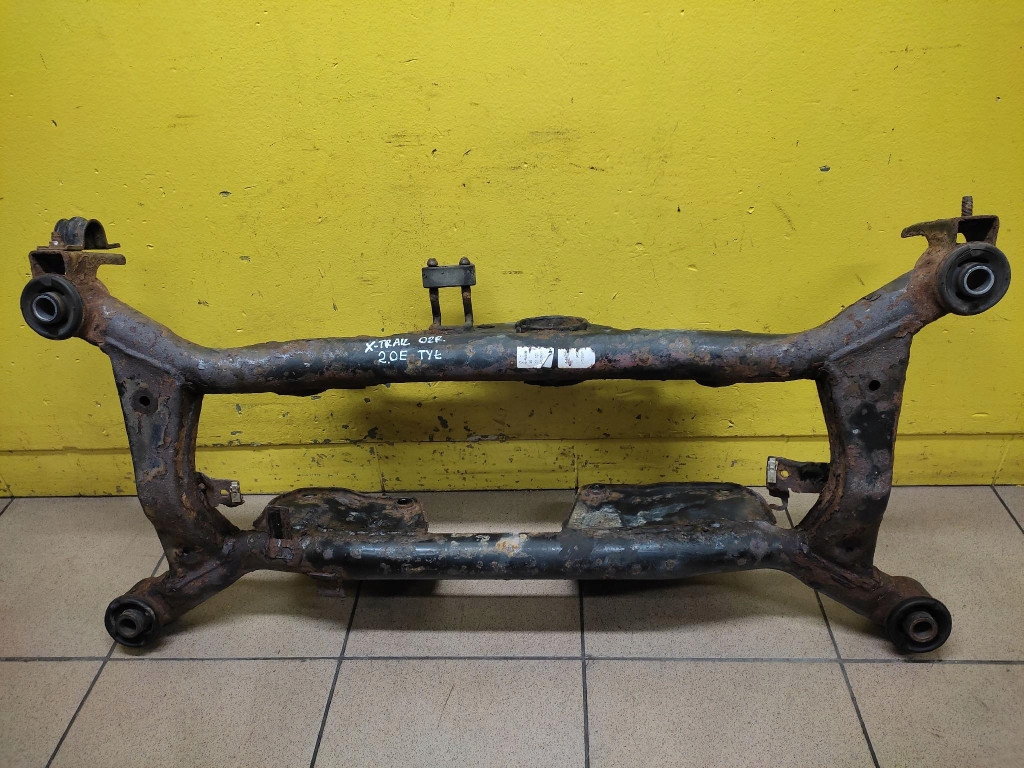 NISSAN X-TRAIL T30 2.0 axle beam axle beam subframe rear part