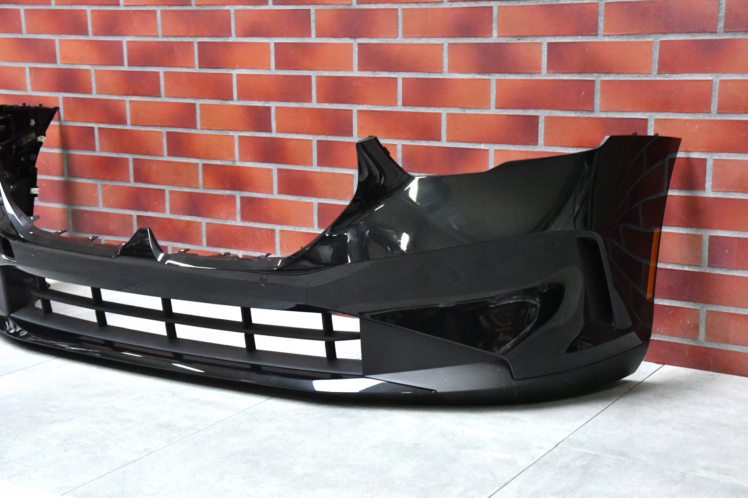 bumper front front BMW 5 G60 G61 BLACK SAPPHIRE 475 USA