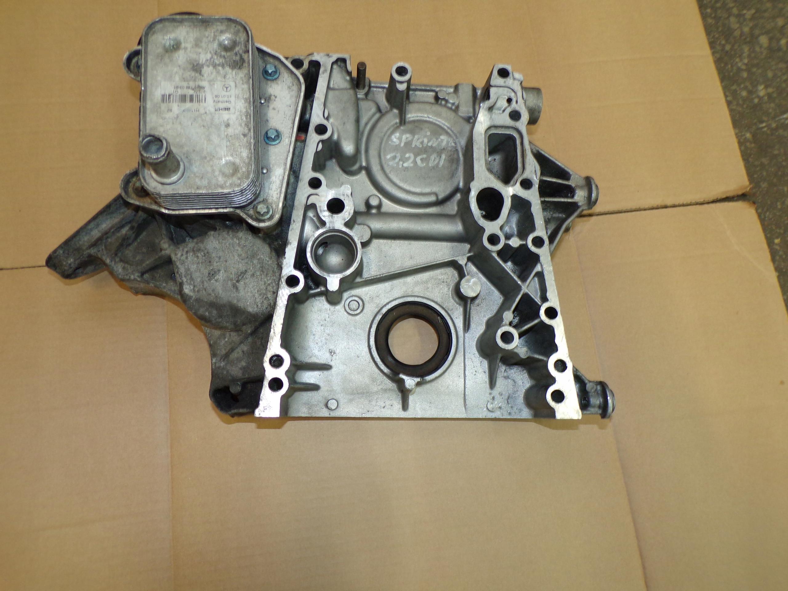 SPRINTER 903 A6110151302 2.2CDI oil filter holder