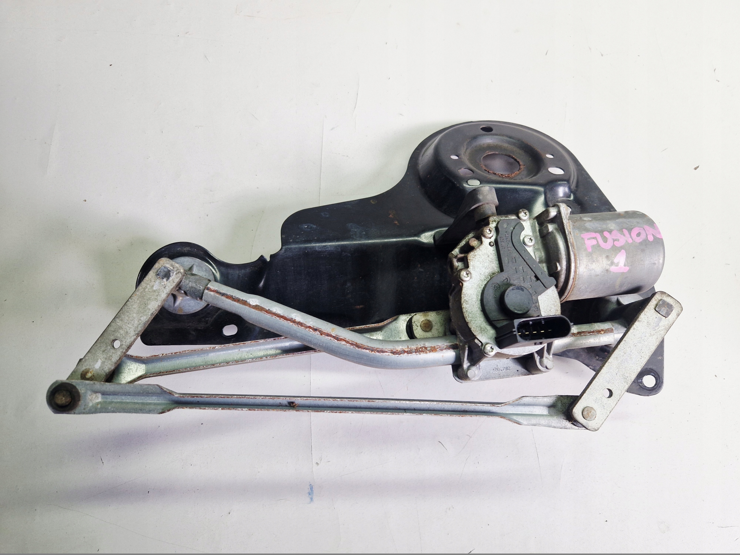 FORD FUSION MK1 Motor Wischergestänge