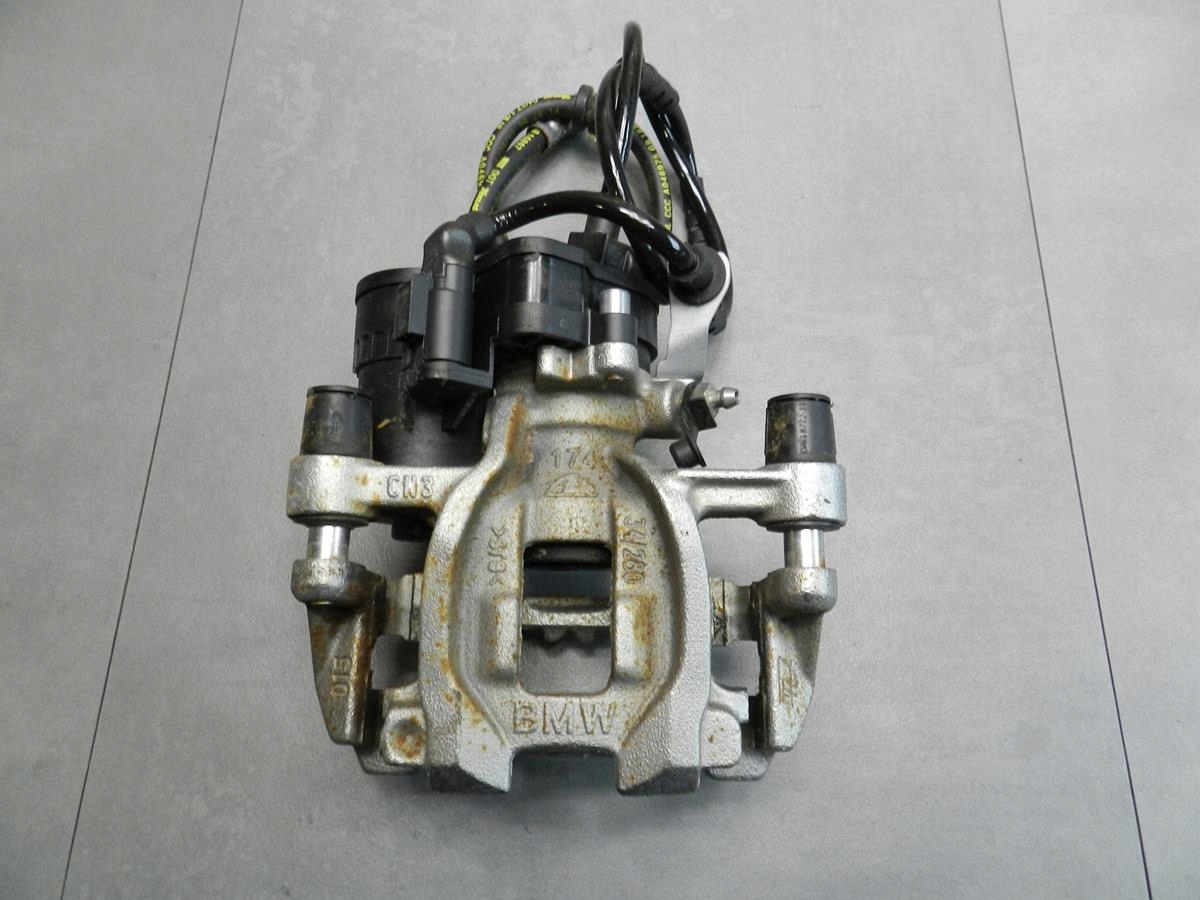 BMW X1 F48 2.0 D caliper right rear part 6880380