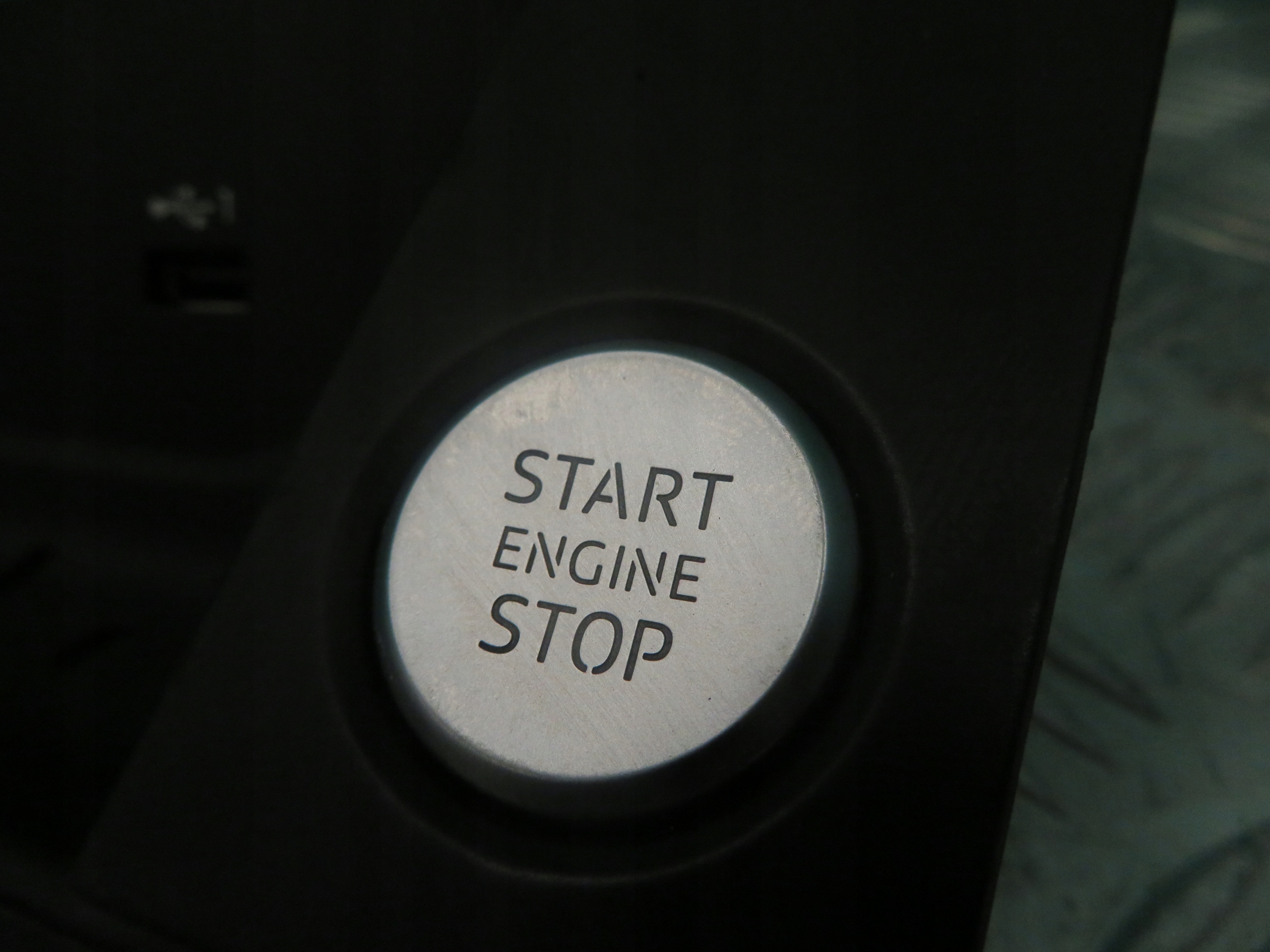PANEL USB START STOP AUDI A5 8W 2.0 TFSI 19R