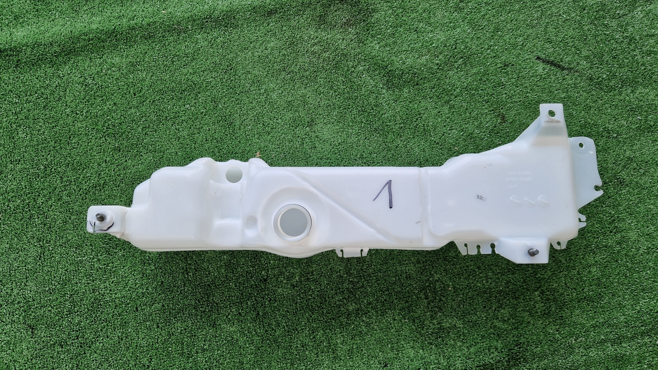 serbatoio LIQUIDO LAVAFARO SUZUKI JIMNY 2003R > 2011R