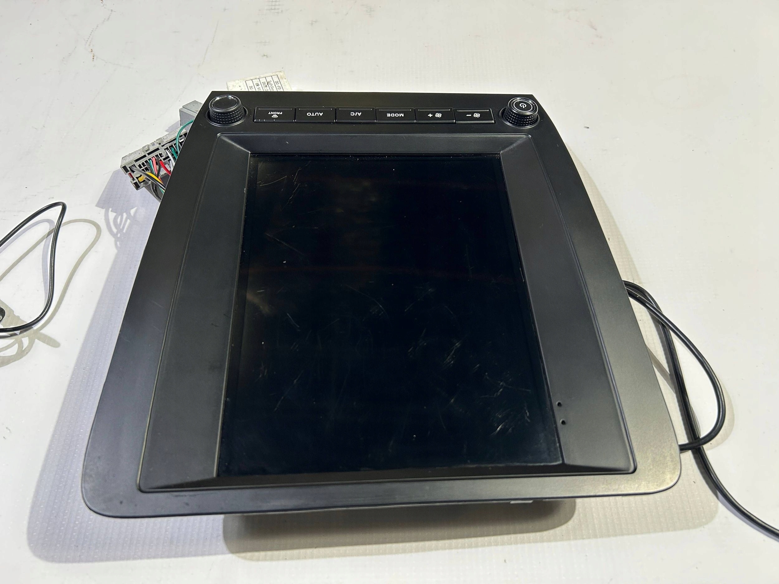 Radio ekran display panel tesla Ford Mustang 2010-2014