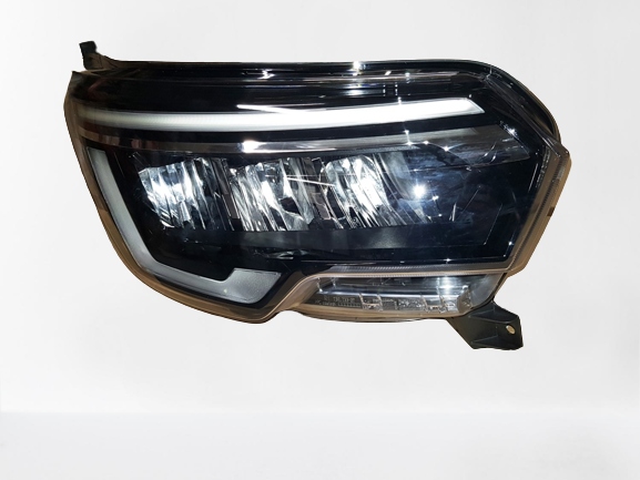 LAMPA PRZEDNIA PRAWA RENAULT TRAFIC IV 260102899R Typ samochodu Samochody osobowe