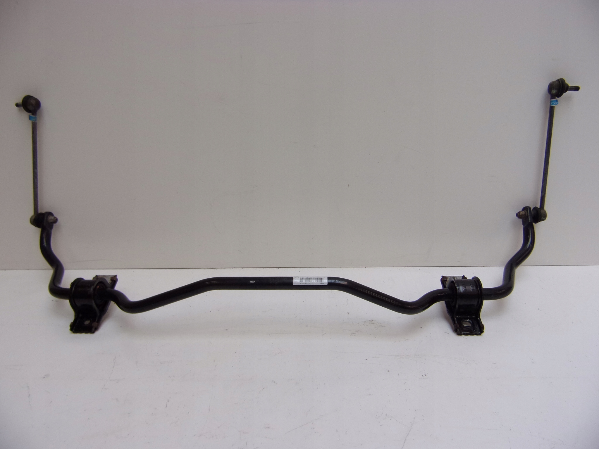 4M0411305B - JEEP CHEROKEE KL СТАБИЛИЗАТОР ПОПЕРЕЧНОЙ УСТОЙЧИВОСТИ СПЕРЕДИ