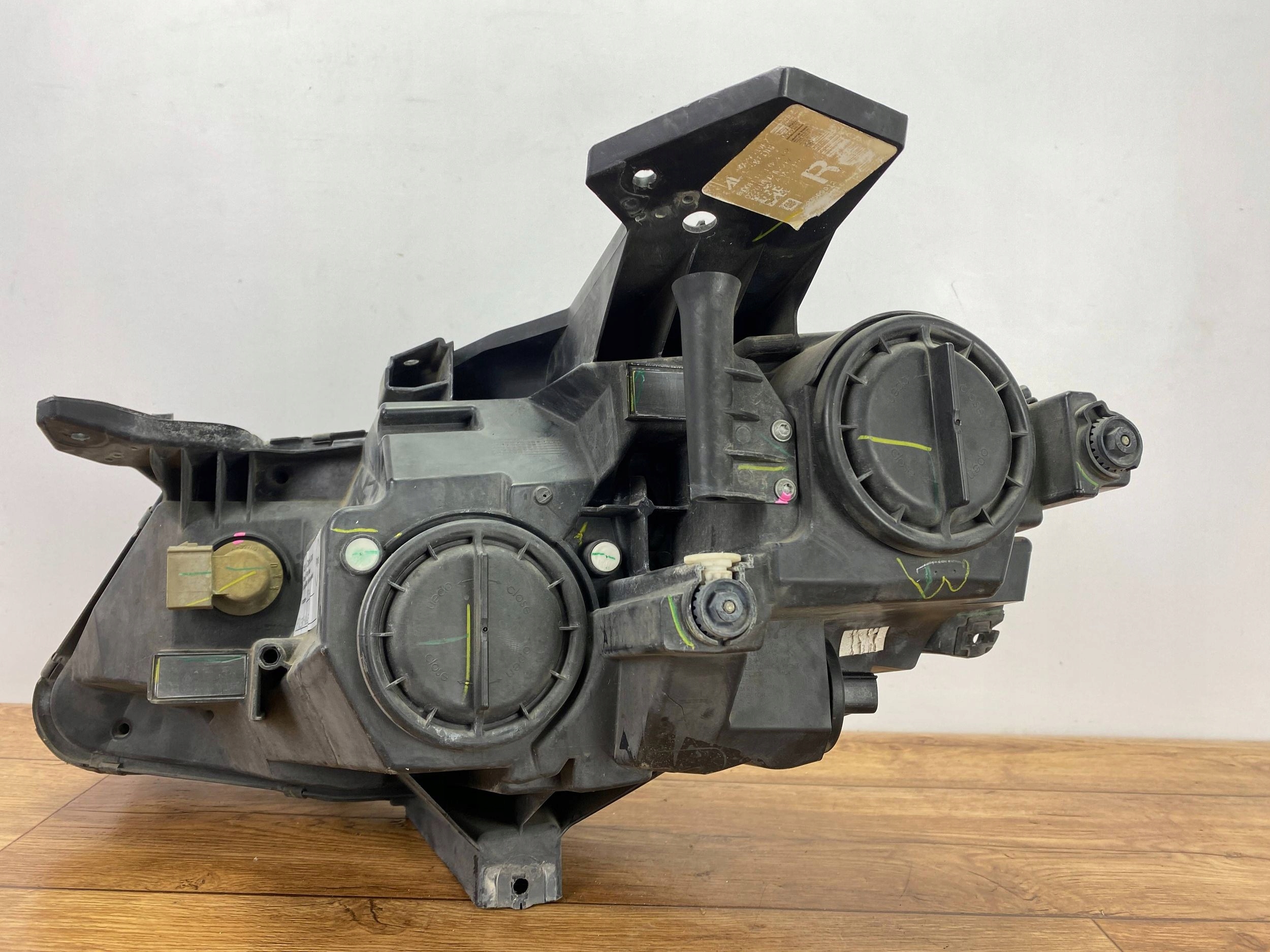 Reflektor light front right Chevrolet Camaro 2016+
