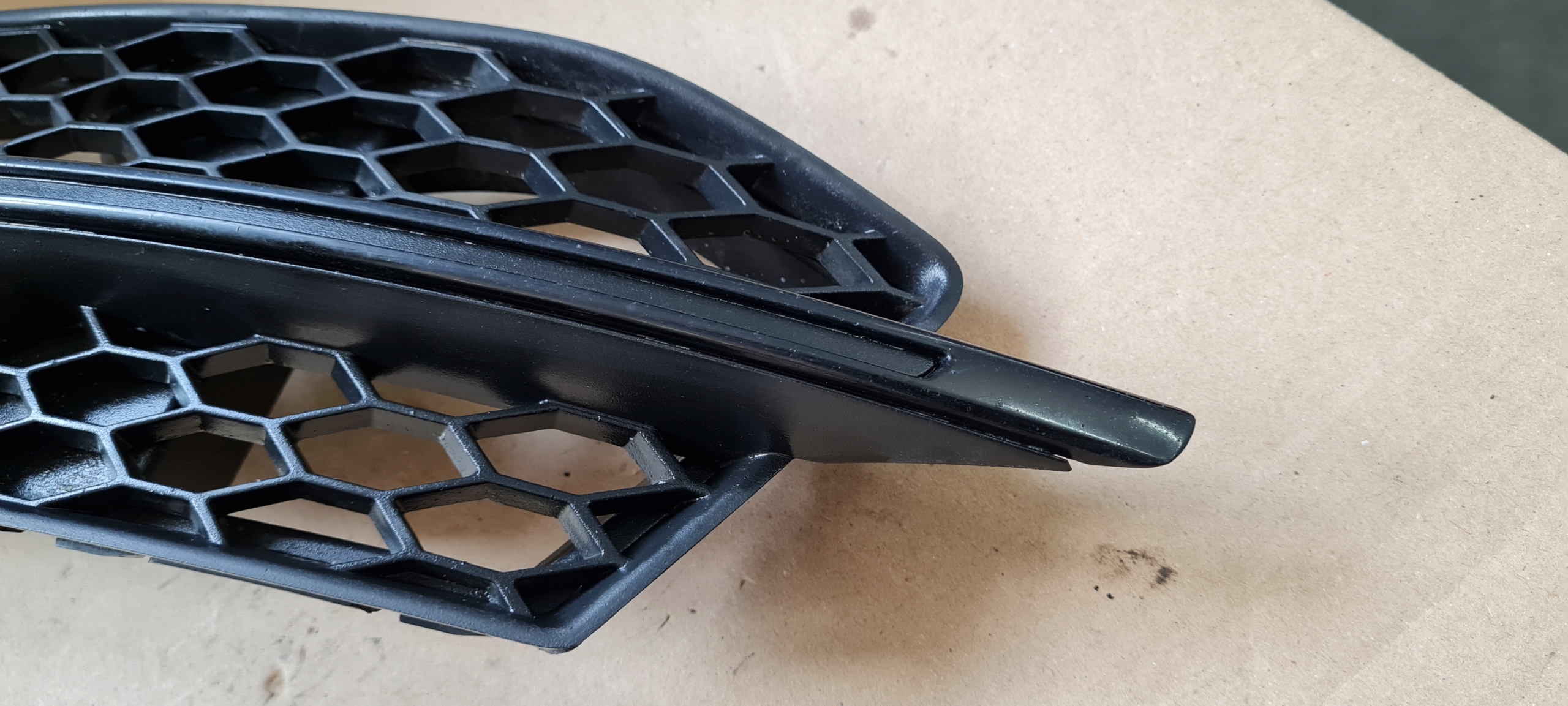 S3 8V sedan A3 grid of a bumper left left front black BLACK 8V3807151A