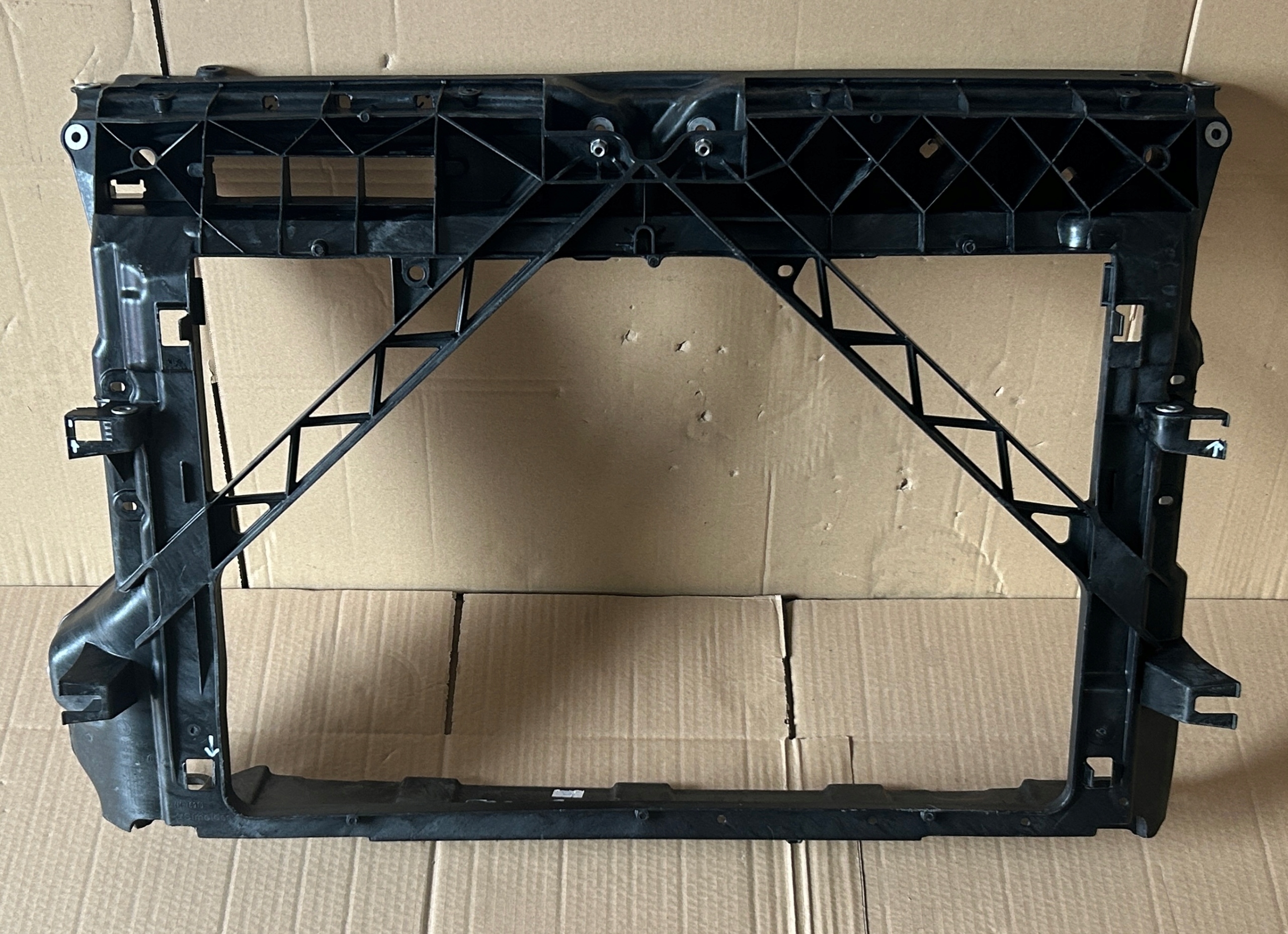 SKODA FABIA III 2014-2021 pillar iron support panel for radiators 6V0805588