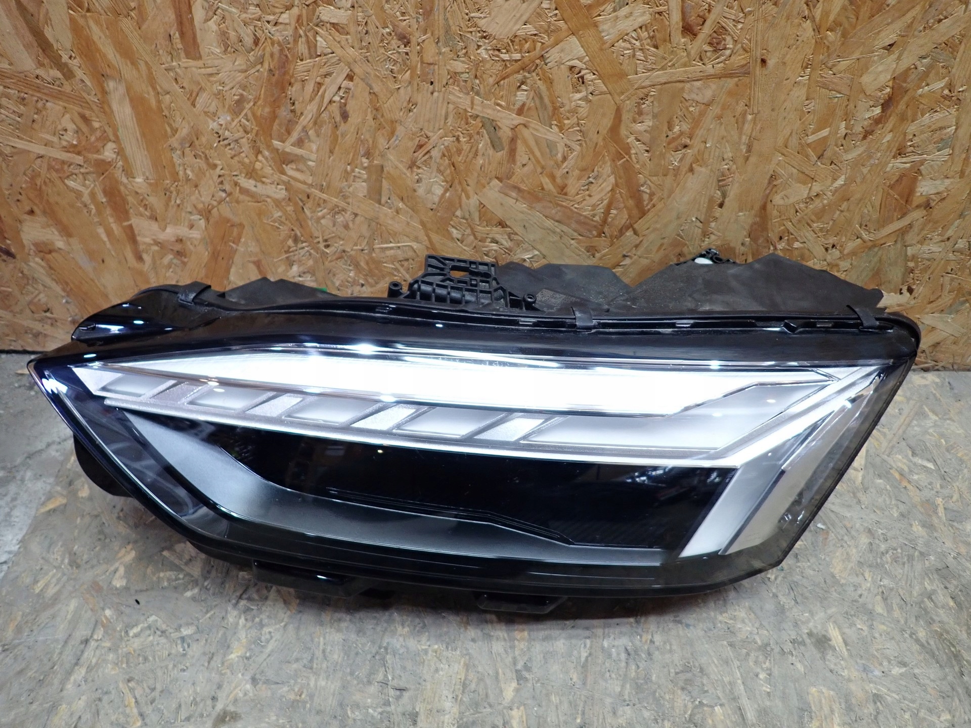 light left REFLEKTOR left FULL LED MATRIX AUDI A5 8W6 LIFT 2020- 8W6941039
