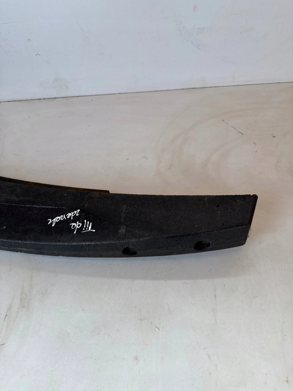 Absorber pianka nárazníku předek Nissan Tiida