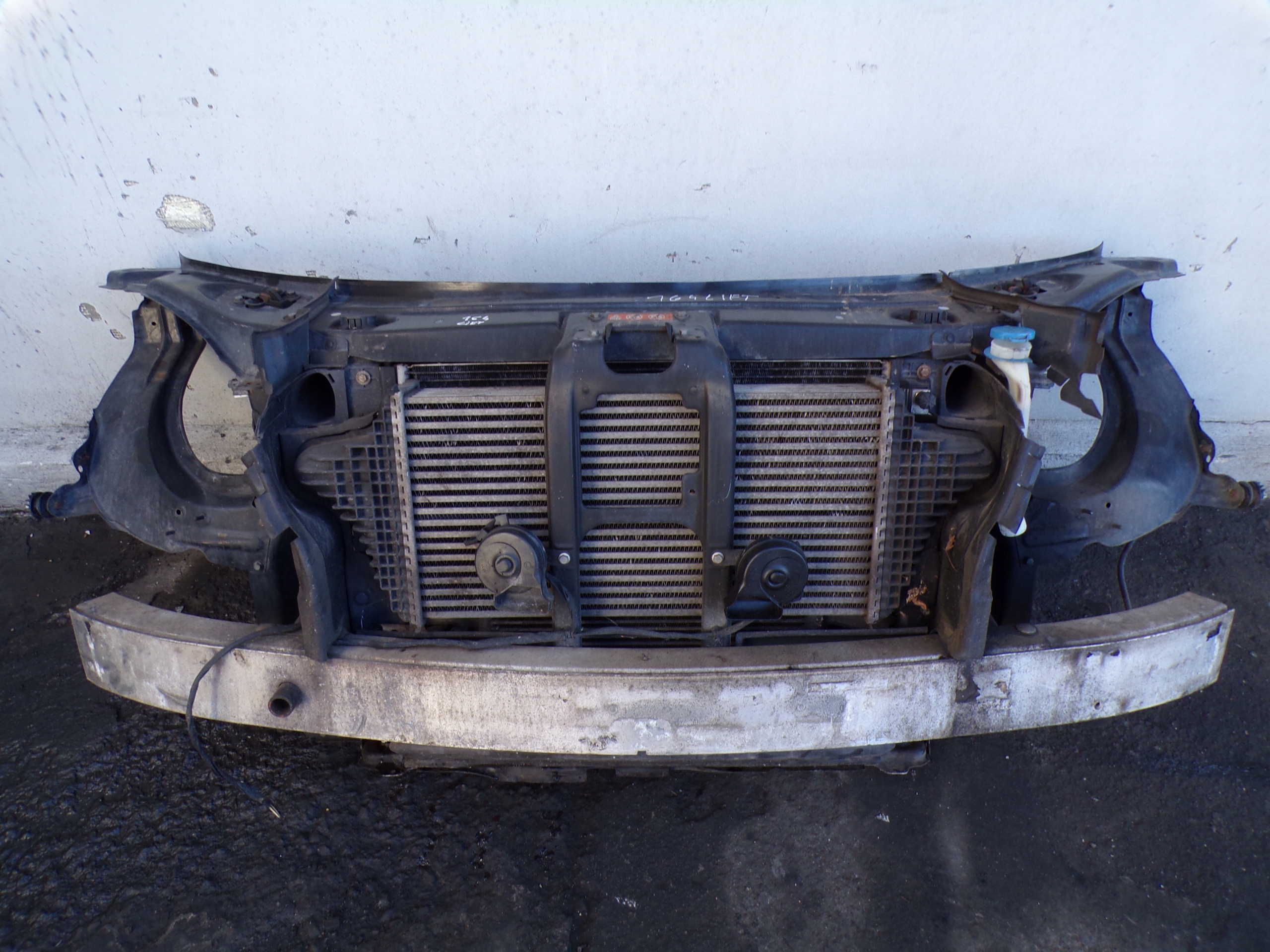 PAS PRZEDNI CHŁODNICE KMPL MERCEDES W164 ML LIFT