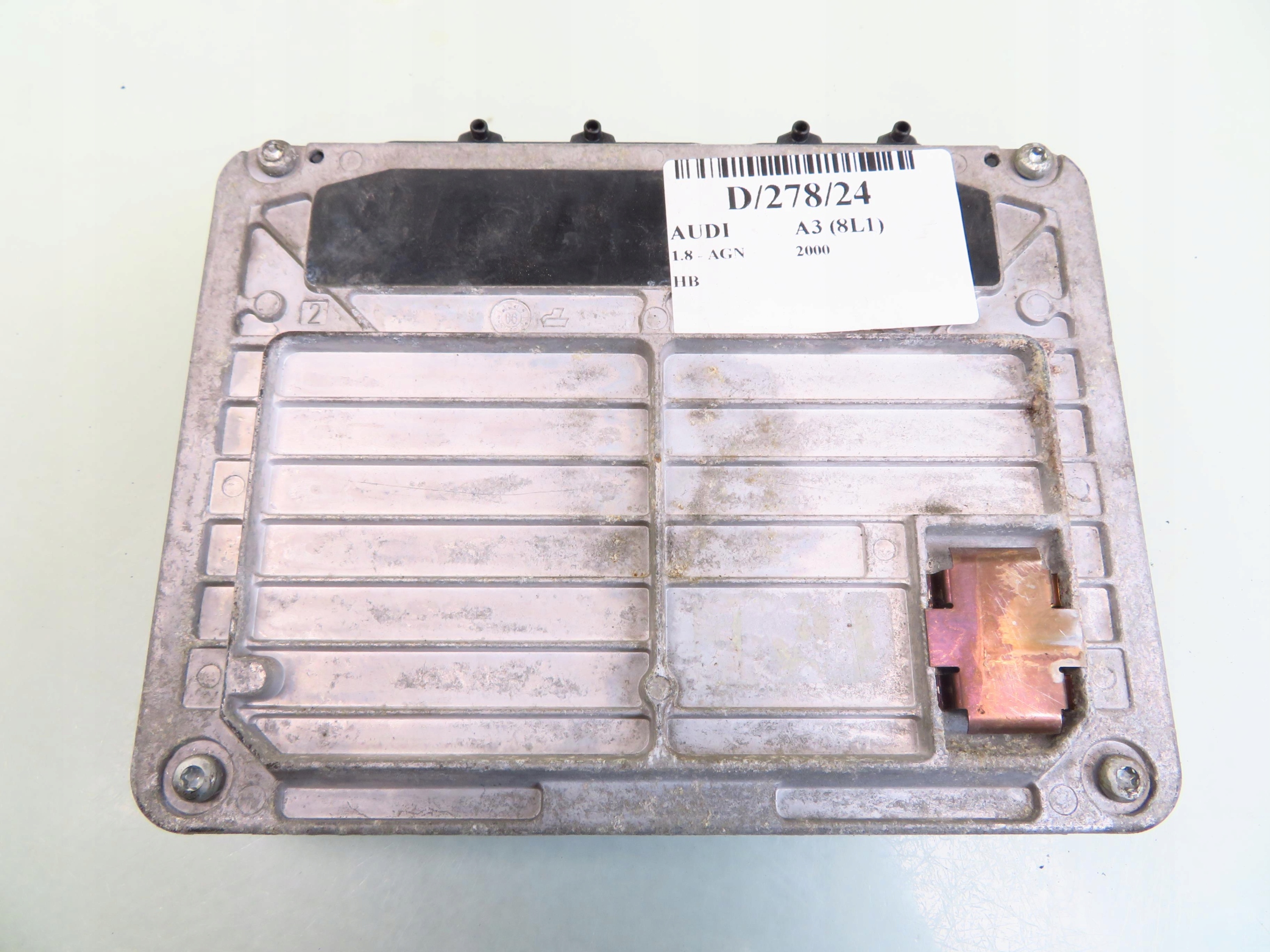 control unit of the engine AUDI A3 8L 06A 906 019 BS