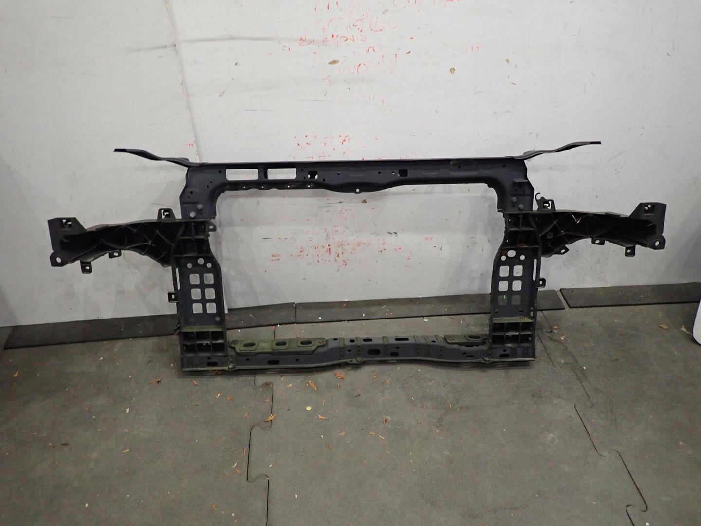 support panel for radiators HYUNDAI SANTA FE III 2012- 64101-2W