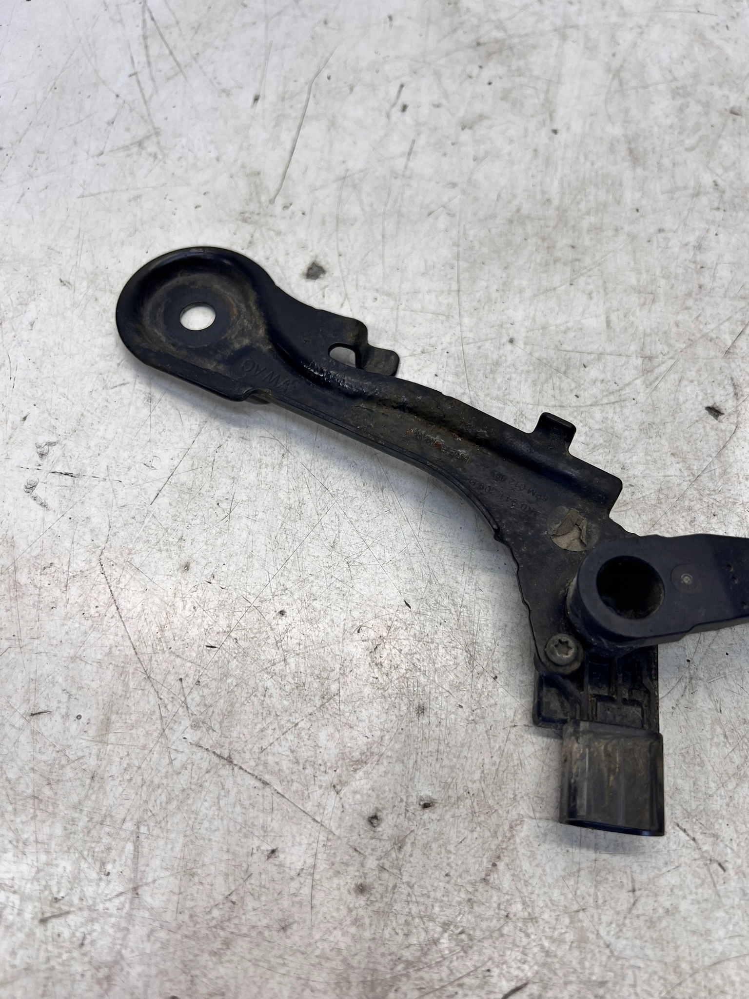 sensore Livello POZIOMOWANIA luci AUDI A6 C8 4K0971309B