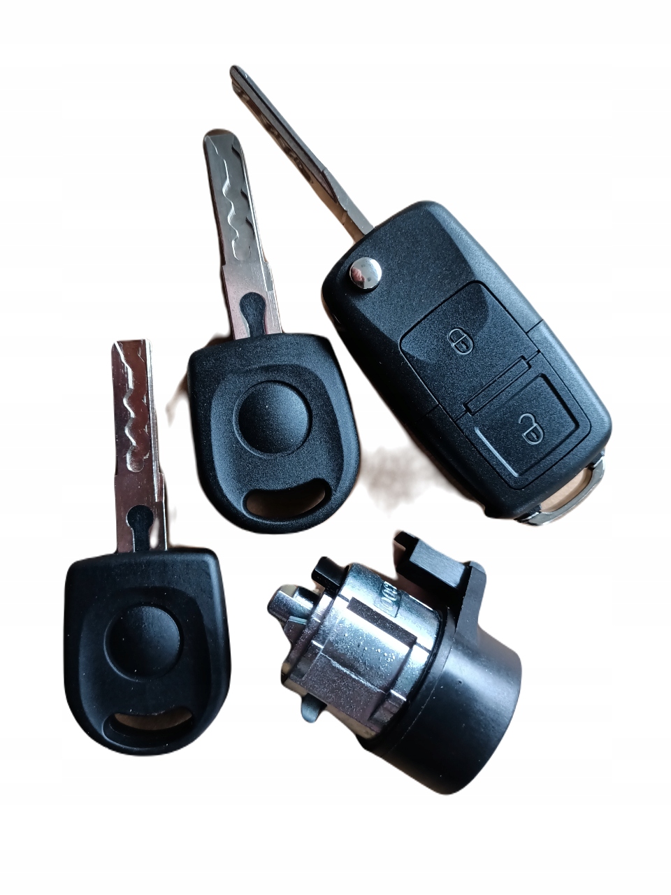 4B0905849S1 - НОВЫЙ КЛЮЧ ЗАЖИГАНИЯ PILOT VW GOLF IV BORA