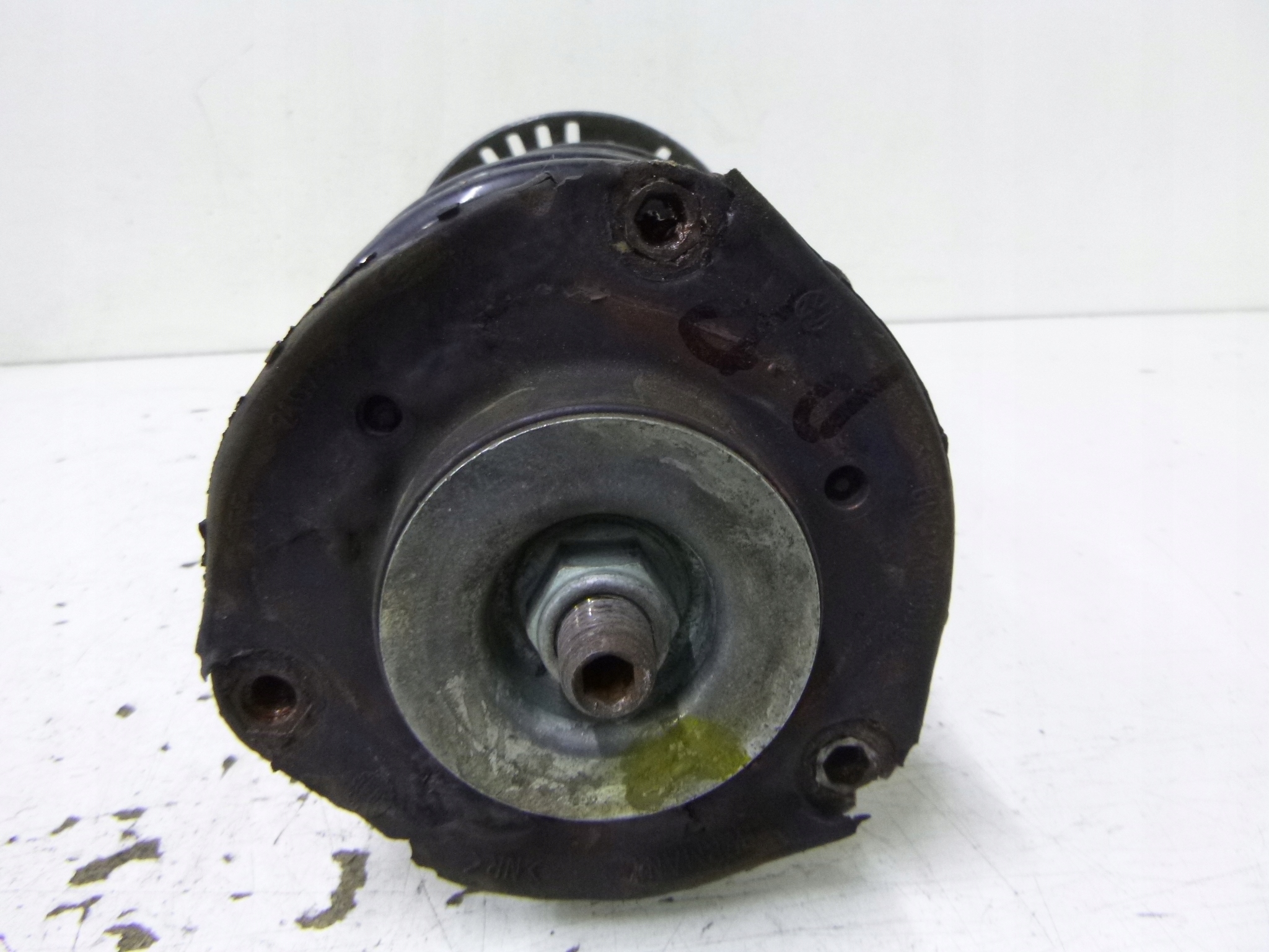shock absorber front Volkswagen Polo 9N 1.2 04r.