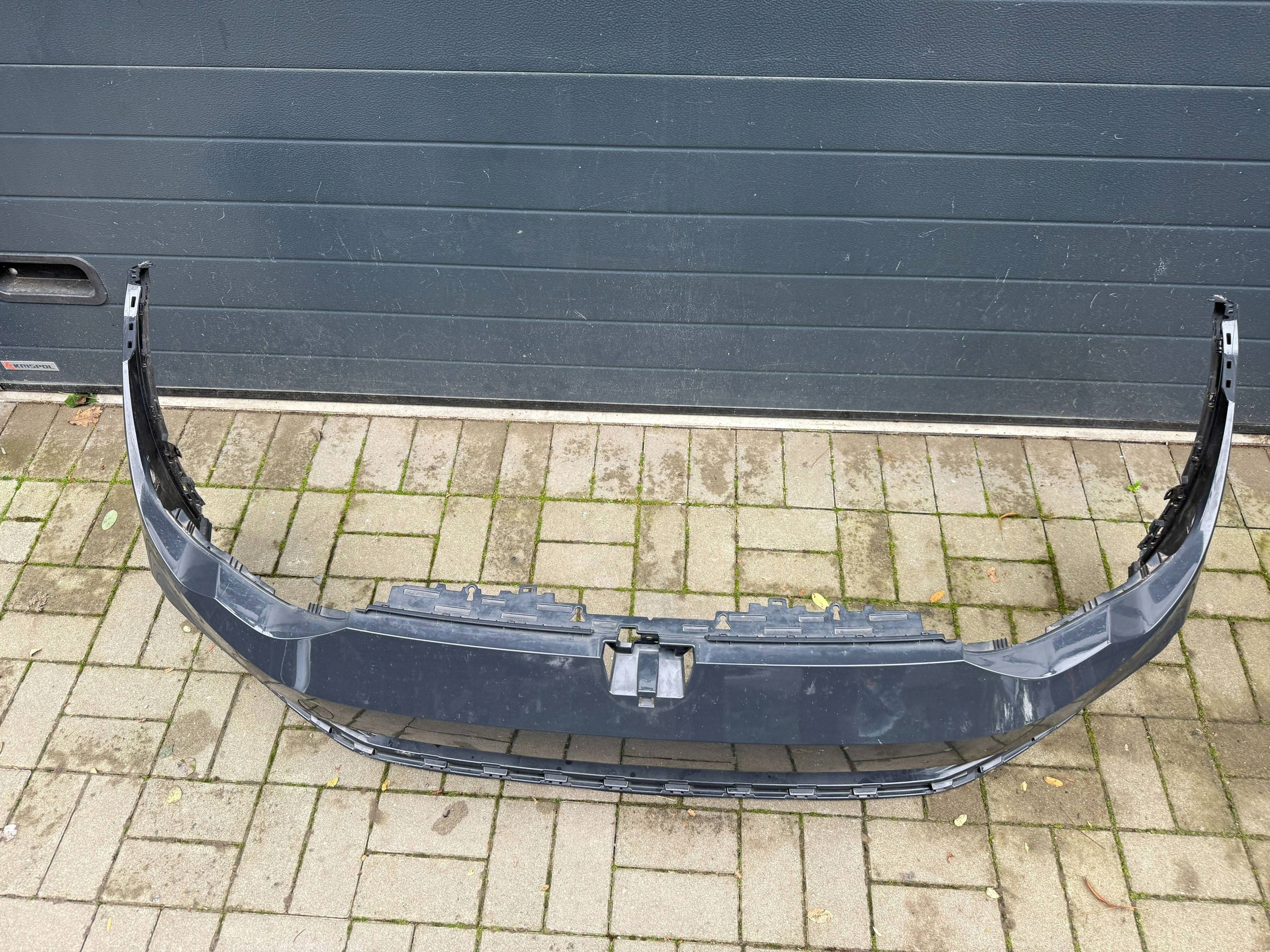 Volkswagen Golf VIII 8 Alltruck bumper front front