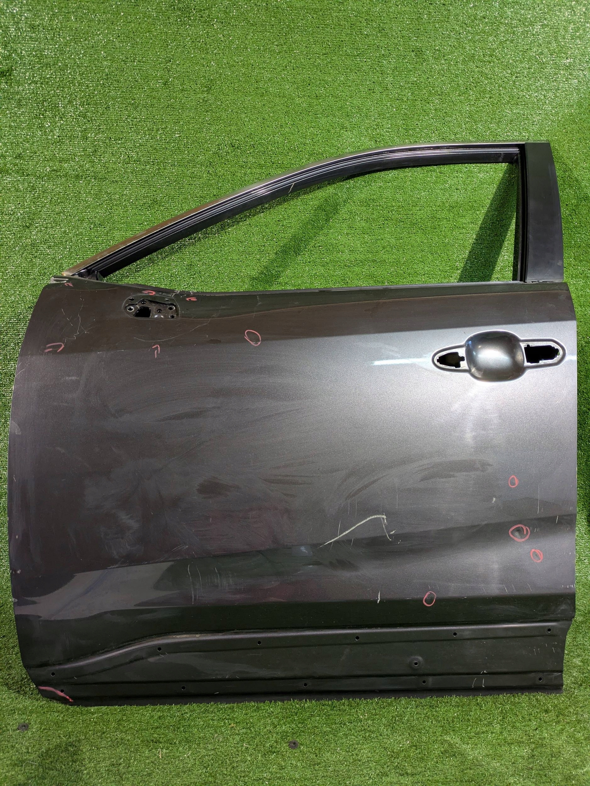 door front left left front TOYOTA RAV4 V NR.3905