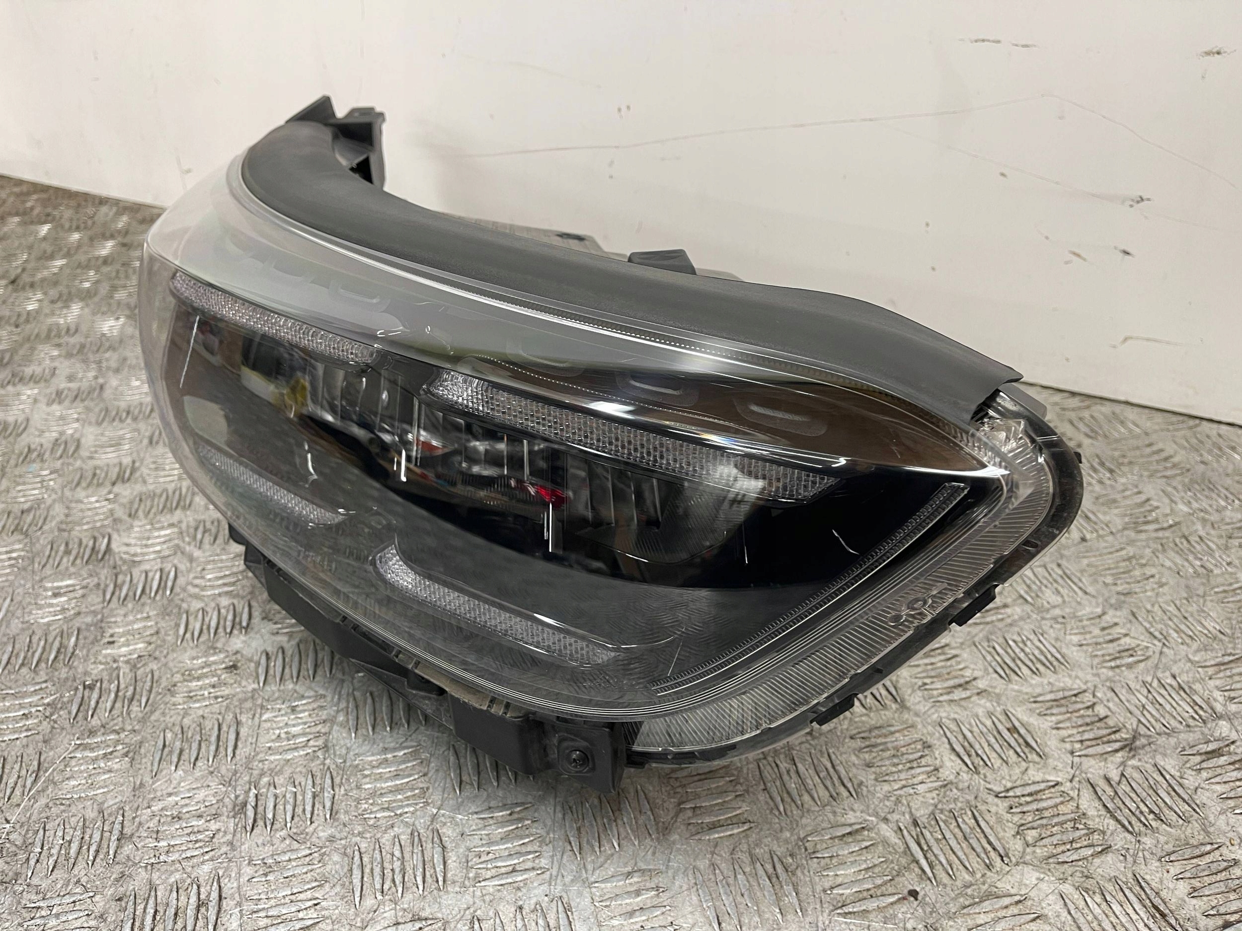 REFLEKTOR light right right FULL LED KIA STONIC LIFT 21- 92102-H8