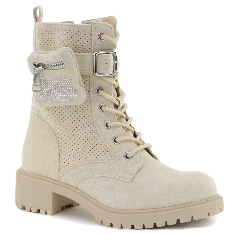 Béžové dámské kotníkové boty s vysokými workery a ozdobnou kapsičkou v zirkony, prolamované