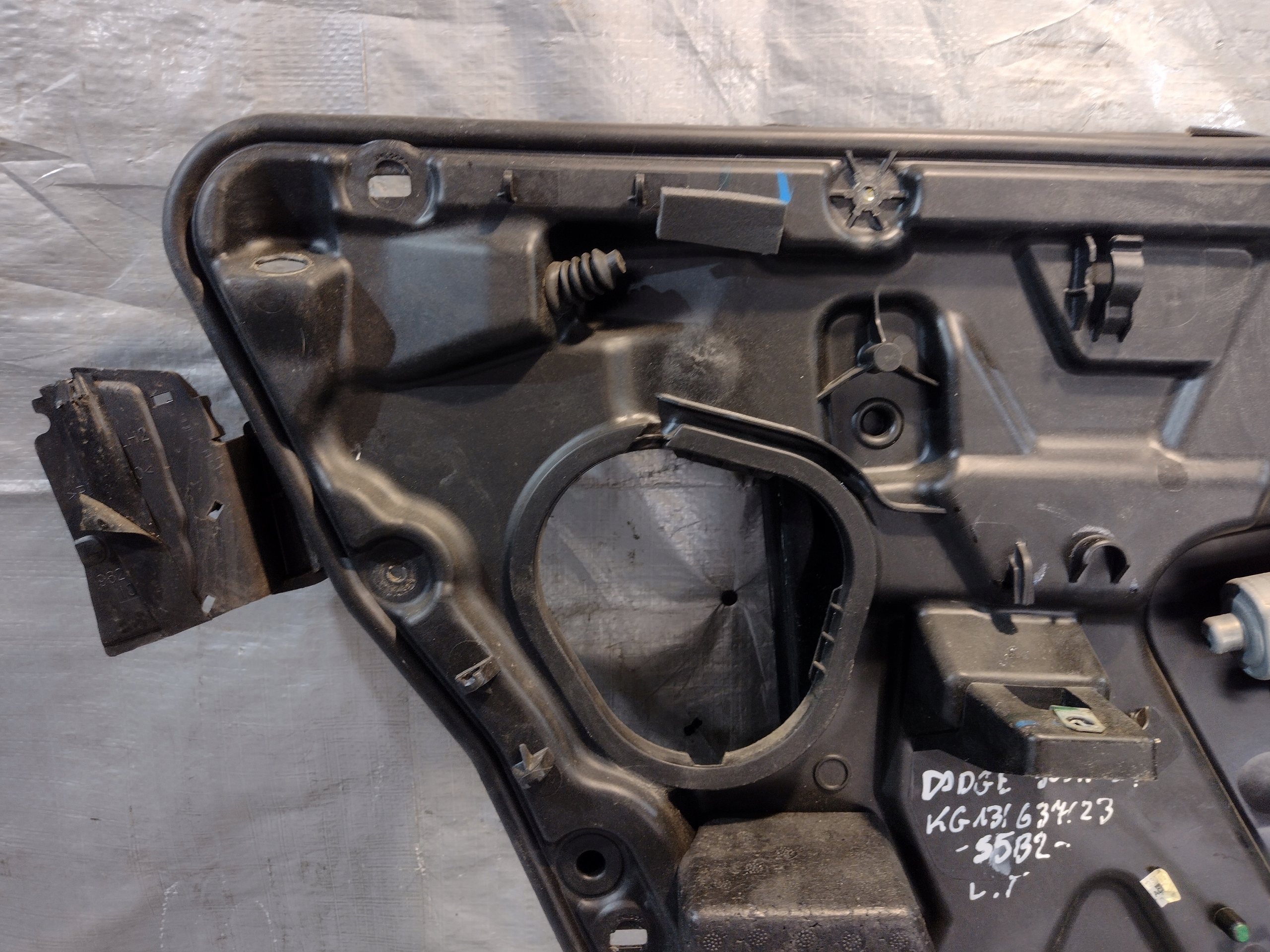 window regulator left rear part Dodge Journey 963212-105