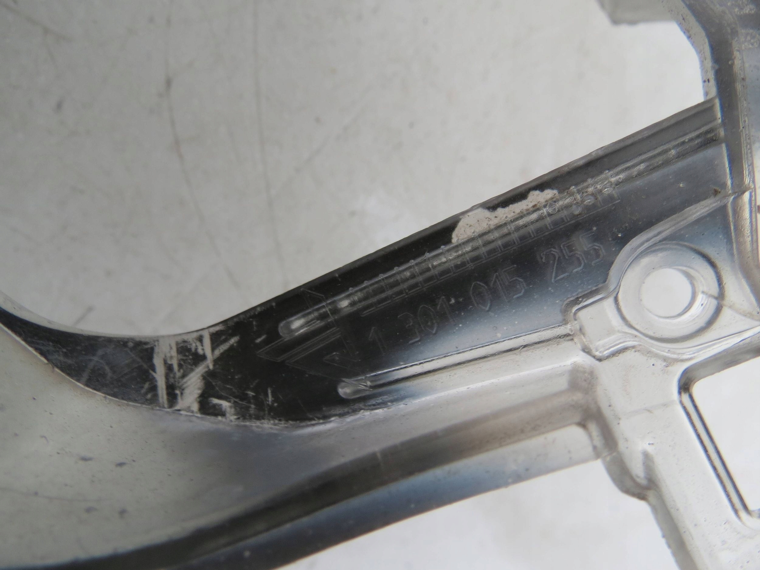 frame PRAWEJ lights LED MERCEDES CLS W218 1301015255