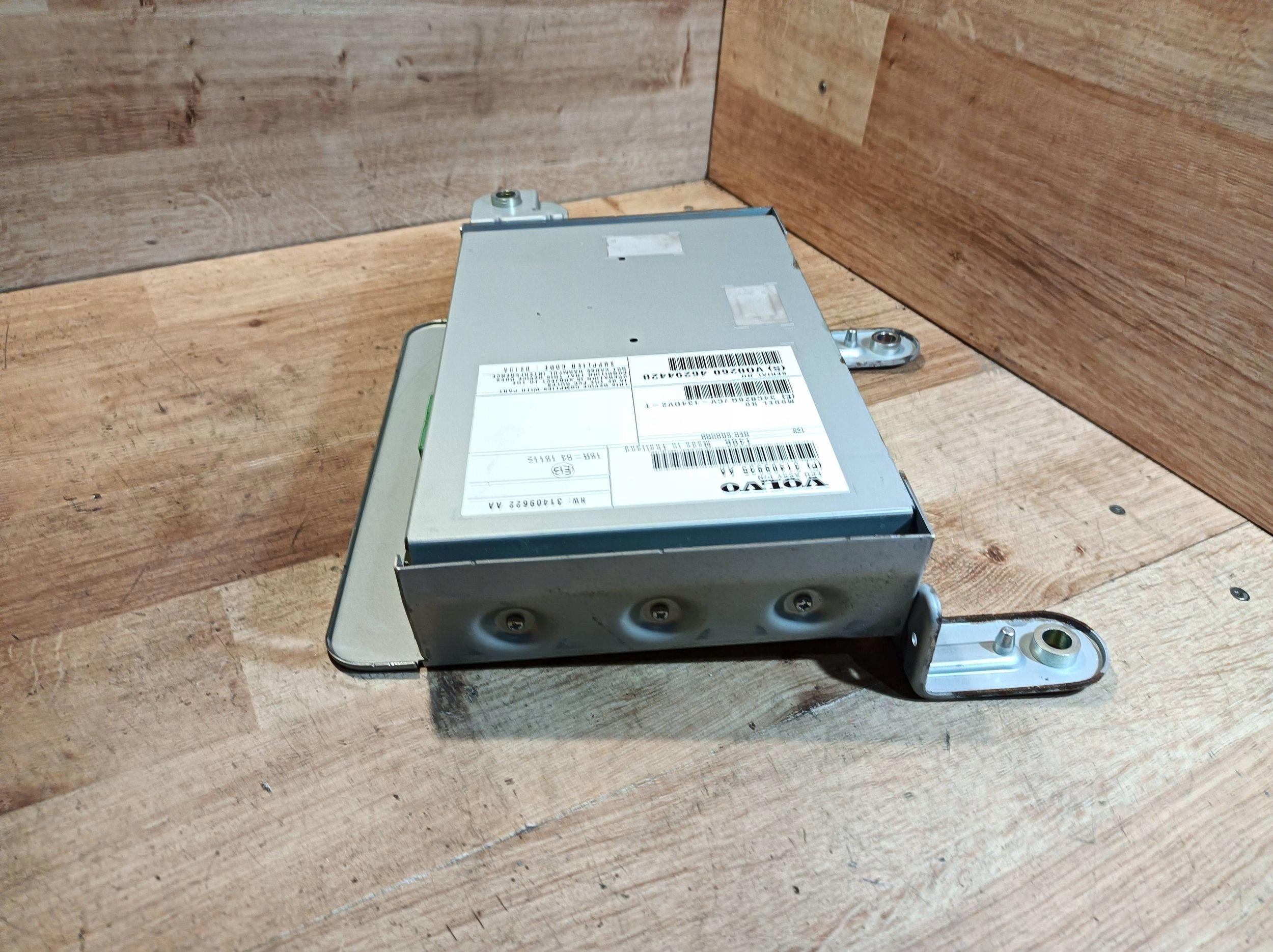 amplifier Volvo V40 31409935AA
