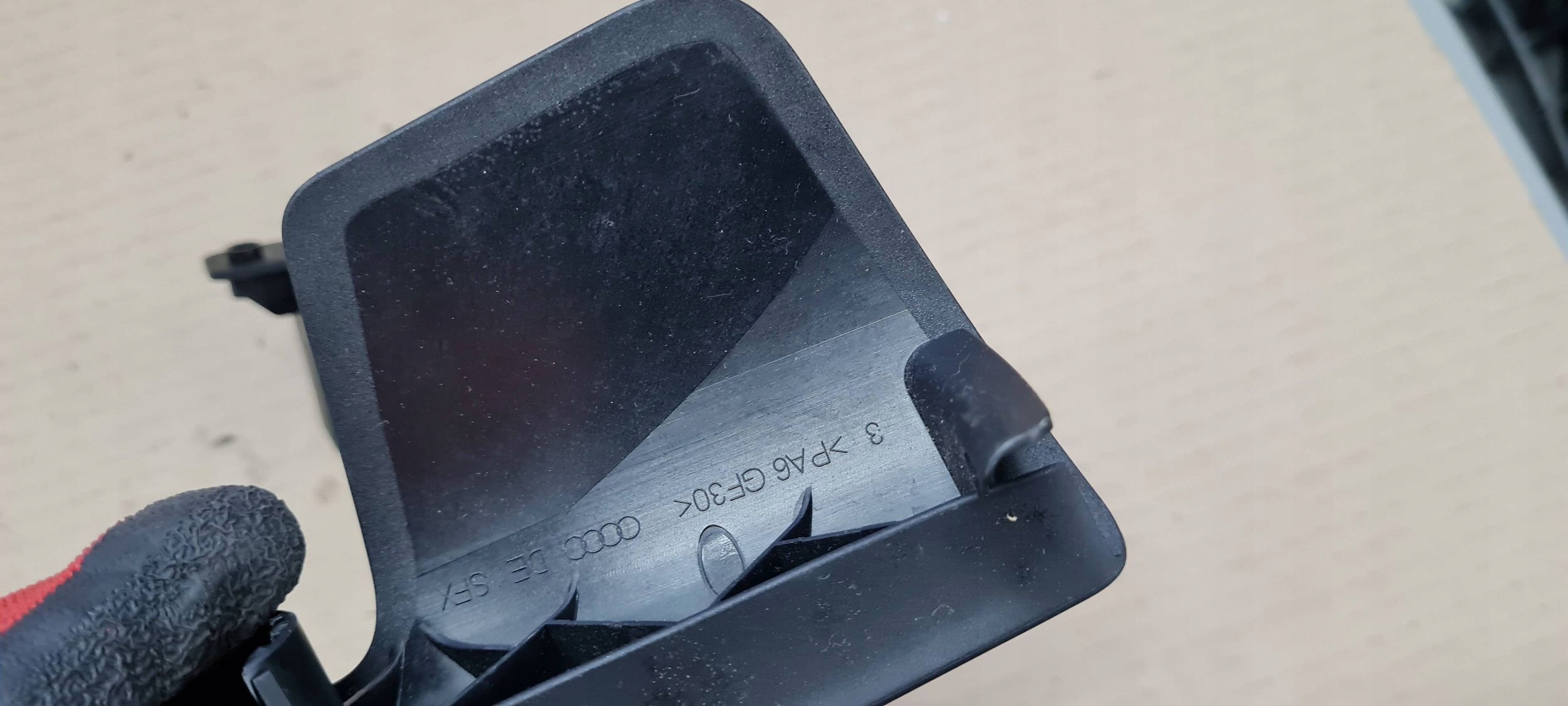 SQ5 80A Q5 handle bracket bonnets holder 80B823533D