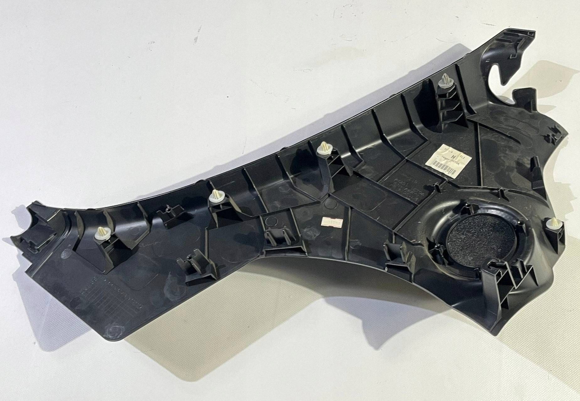side rear left panel upholstery Nissan 370Z Cabrio