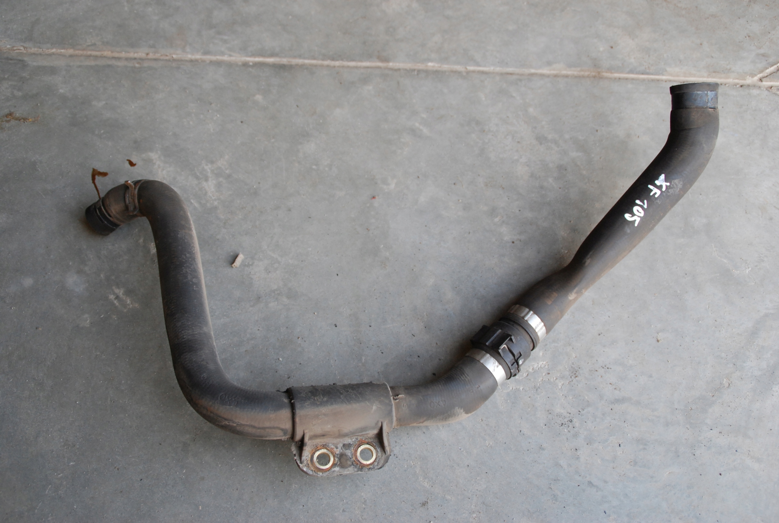 1638928 - ШЛАНГ ДЛЯ ВОДЫ РЕЗИНОВЫЙ ШЛАНГ DAF XF 105