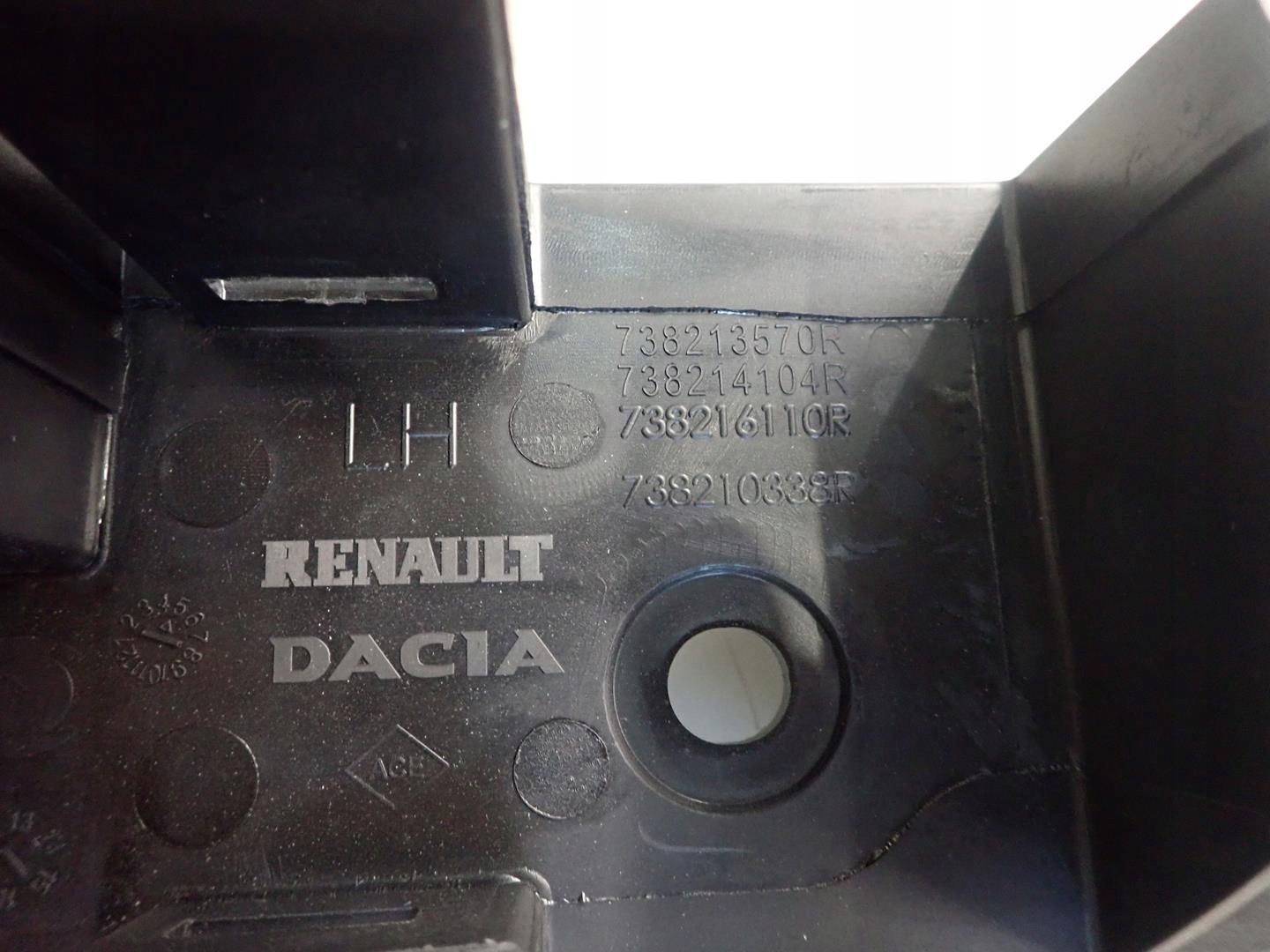 Relingi dachowe DACIA DUSTER LIFT 2014 2017 Part manufacturer Dacia OE