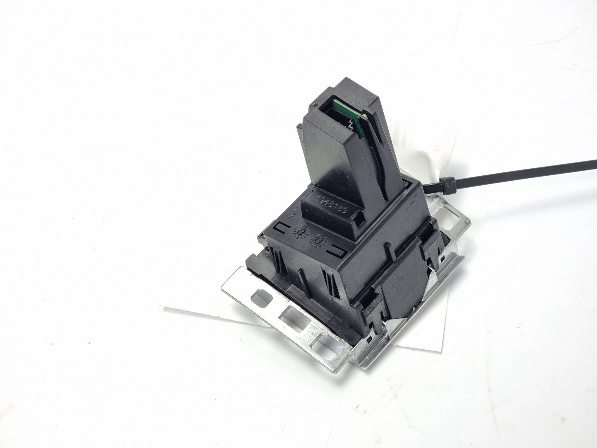 clock 3C8919204A VOLKSWAGEN PASSAT CC
