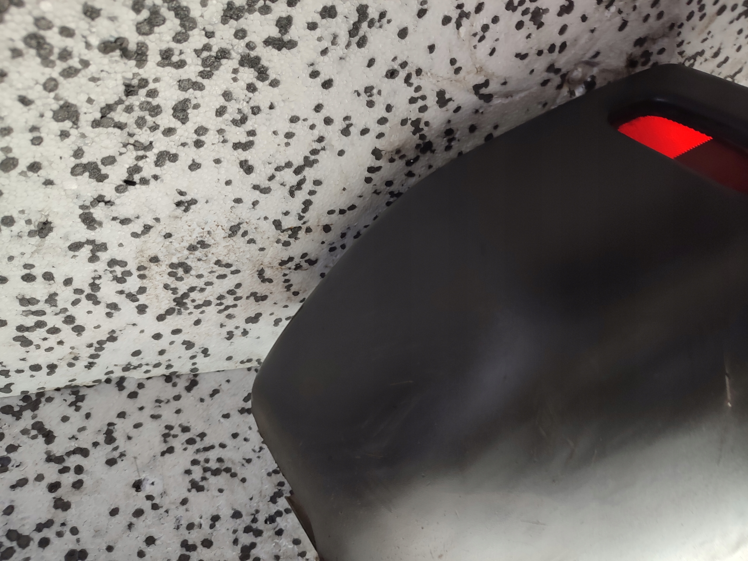 TOYOTA RAV4 and 95-00 bumper rear part corner right 5D