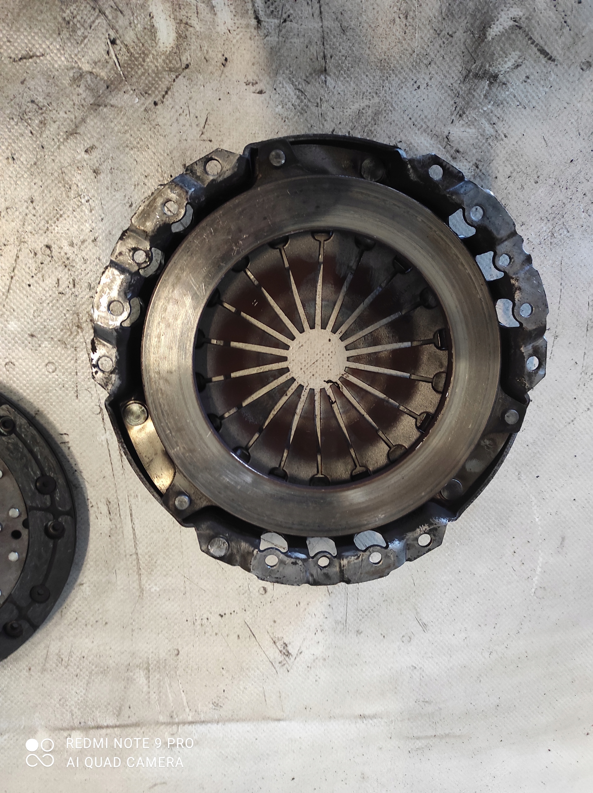 Disque + de pression Embrayage Fiat Punto II FL 1.2 B