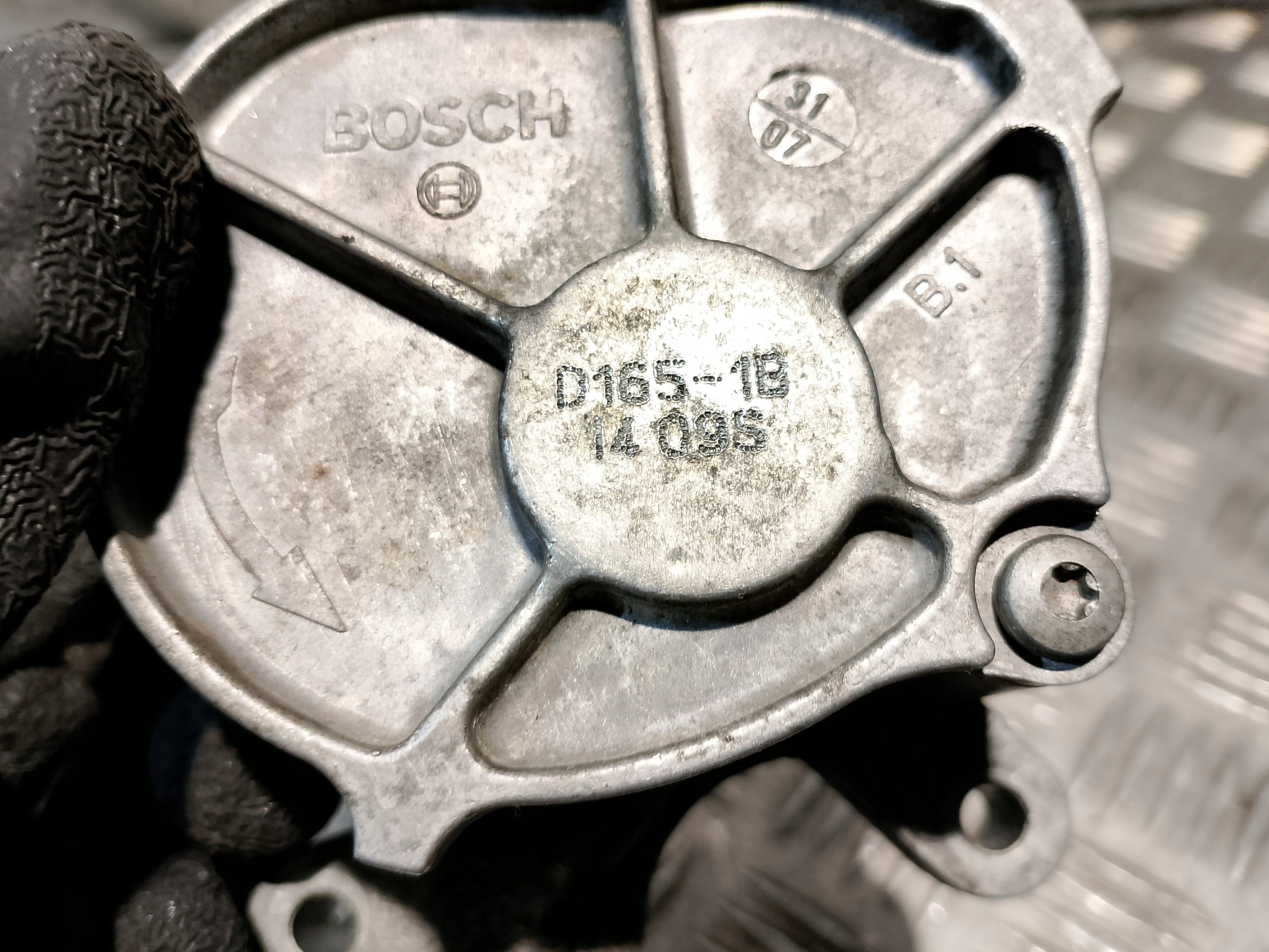 Pompa VACUM WAKUM FORD MONDEO MK4 2.0 TDCI D165-1B