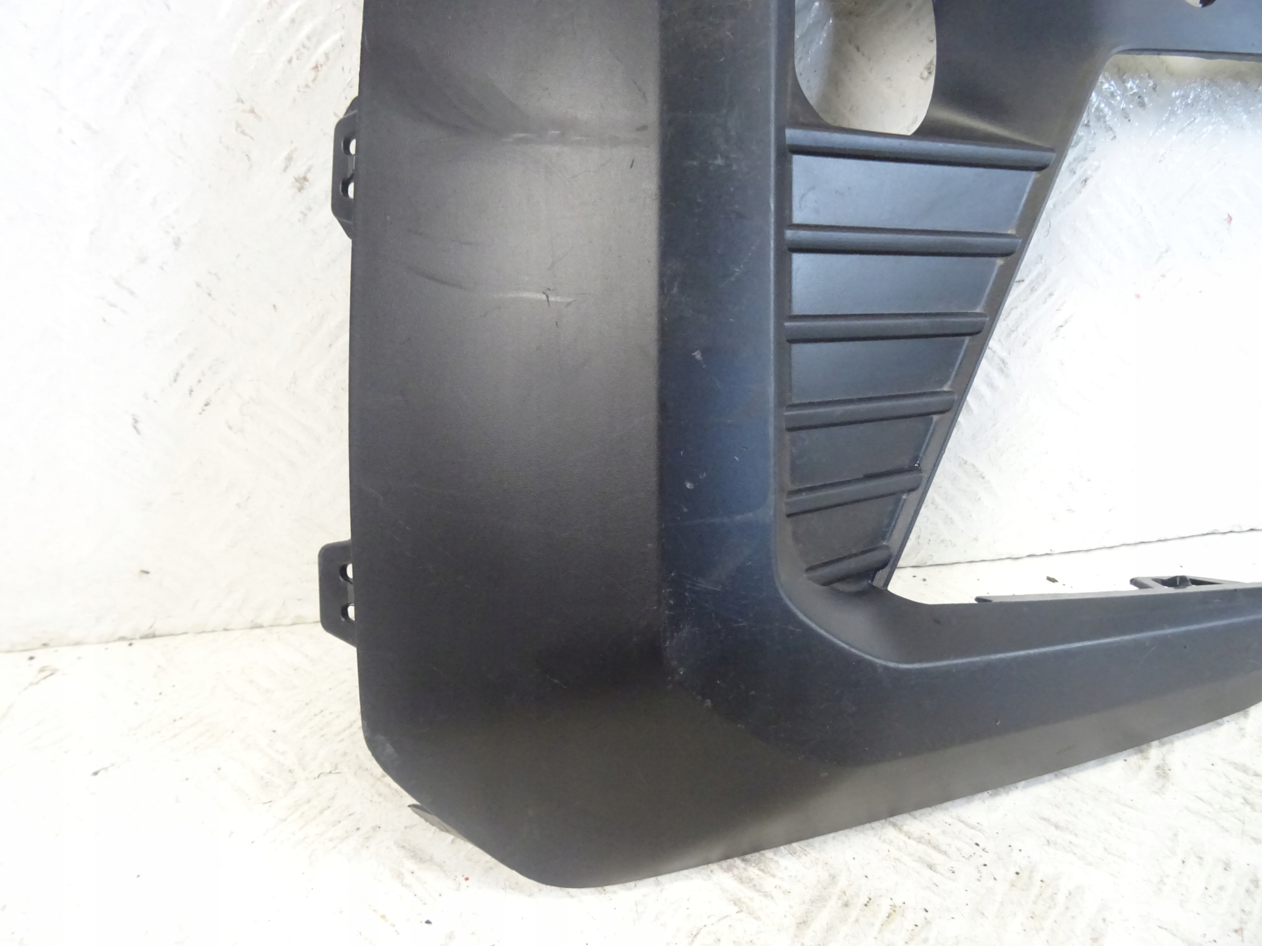 grid of a bumper front front left PEUGEOT TRAVELLER SPACETOURER