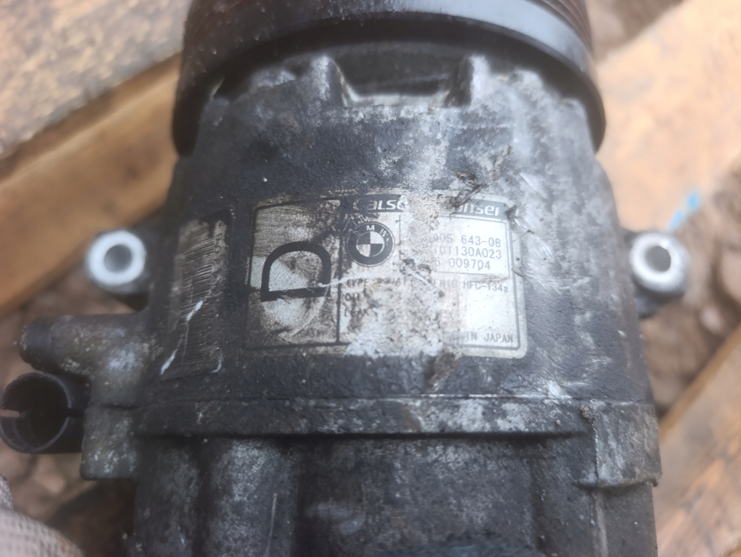 compressor compressor; of the air conditioning BMW E46 E83 X3 2.0D M47 6905643